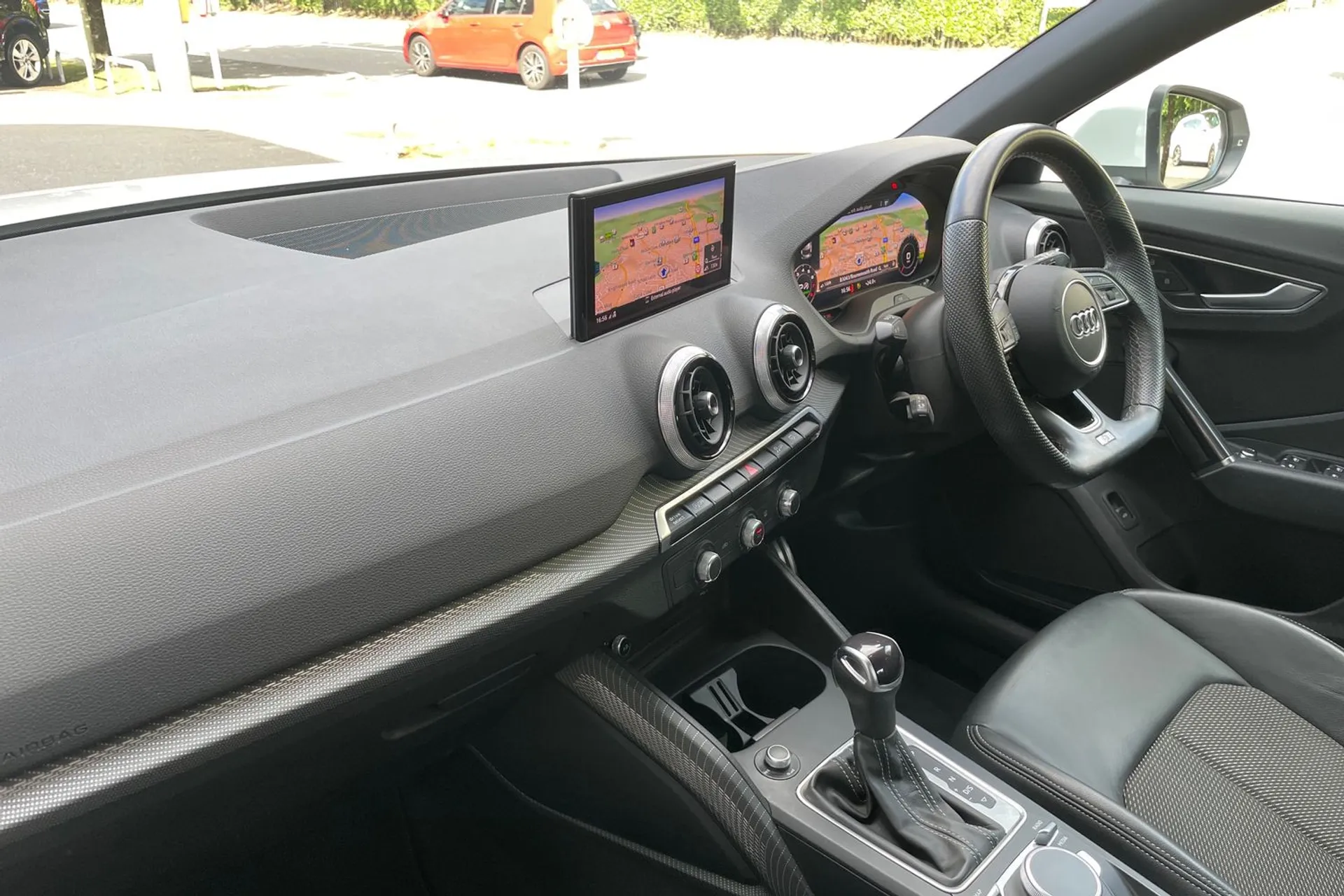 Audi Q2 thumbnail image number 26