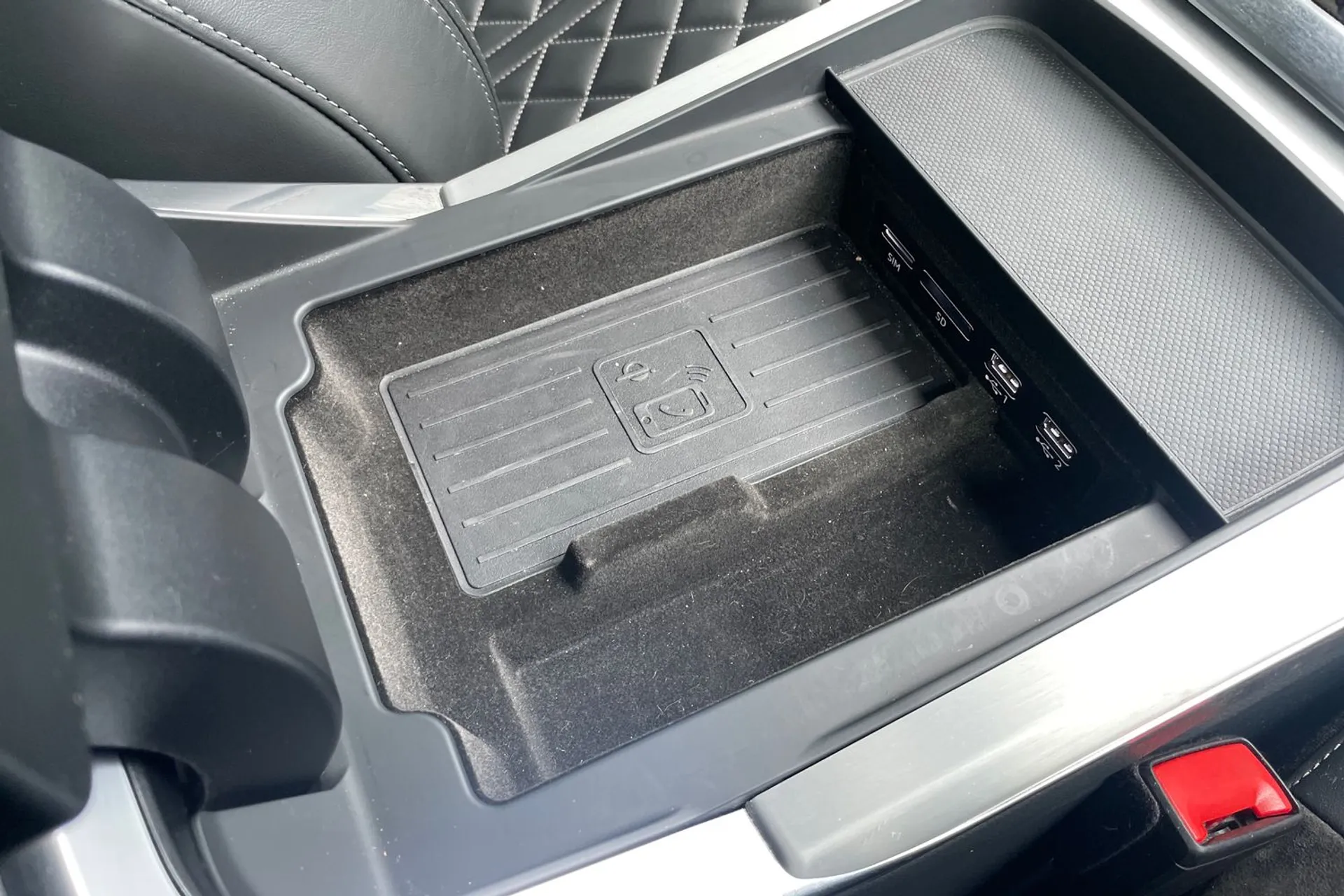 Audi Q7 thumbnail image number 43