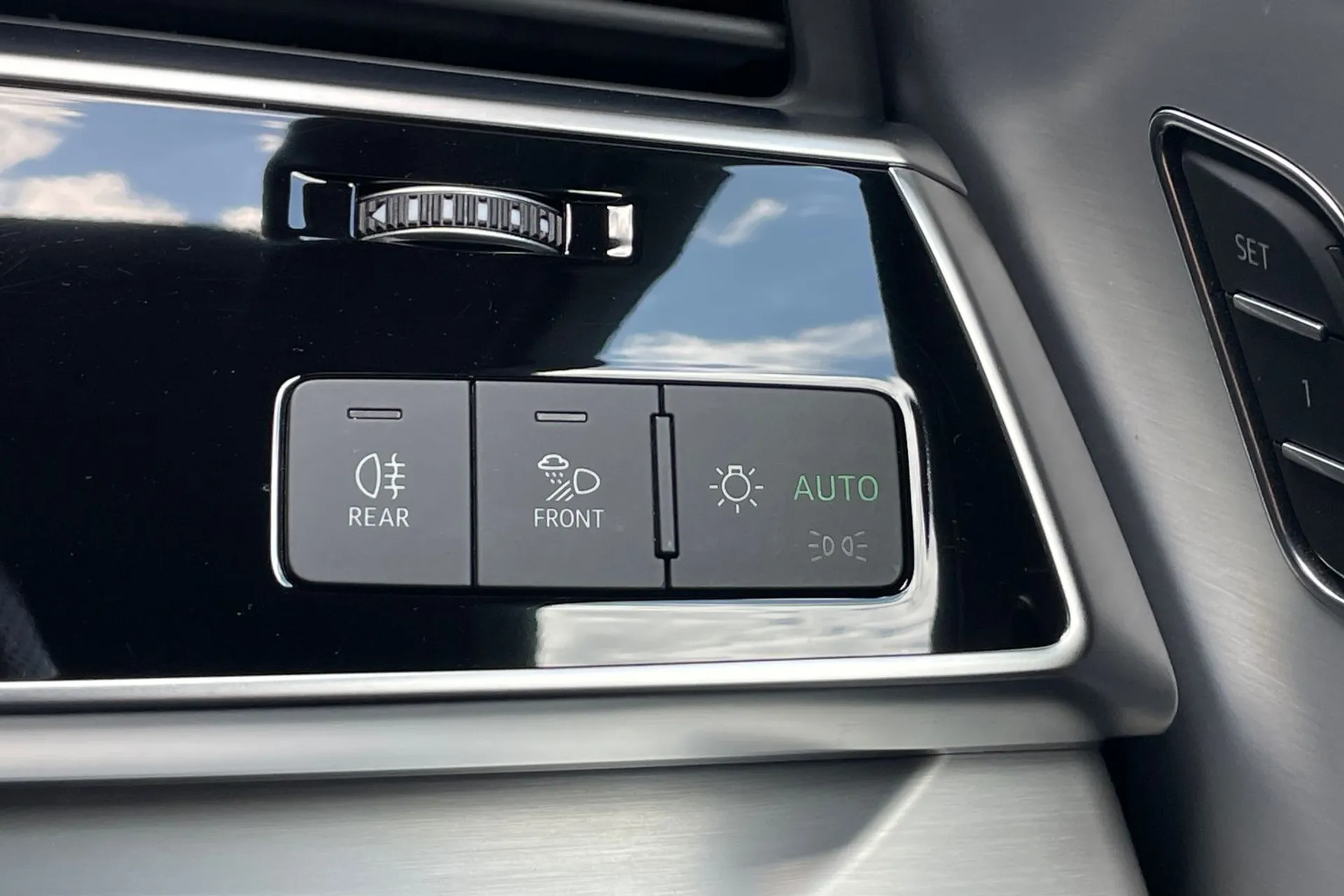 Audi Q7 thumbnail image number 54