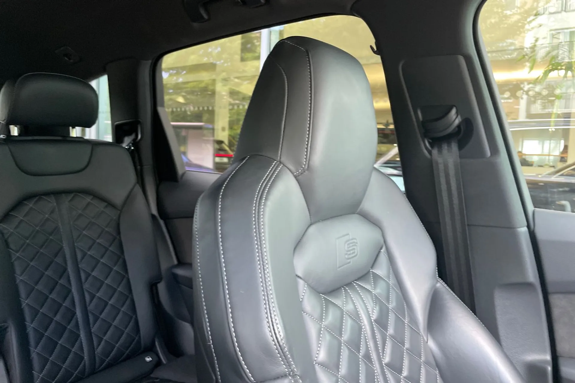 Audi Q7 thumbnail image number 46