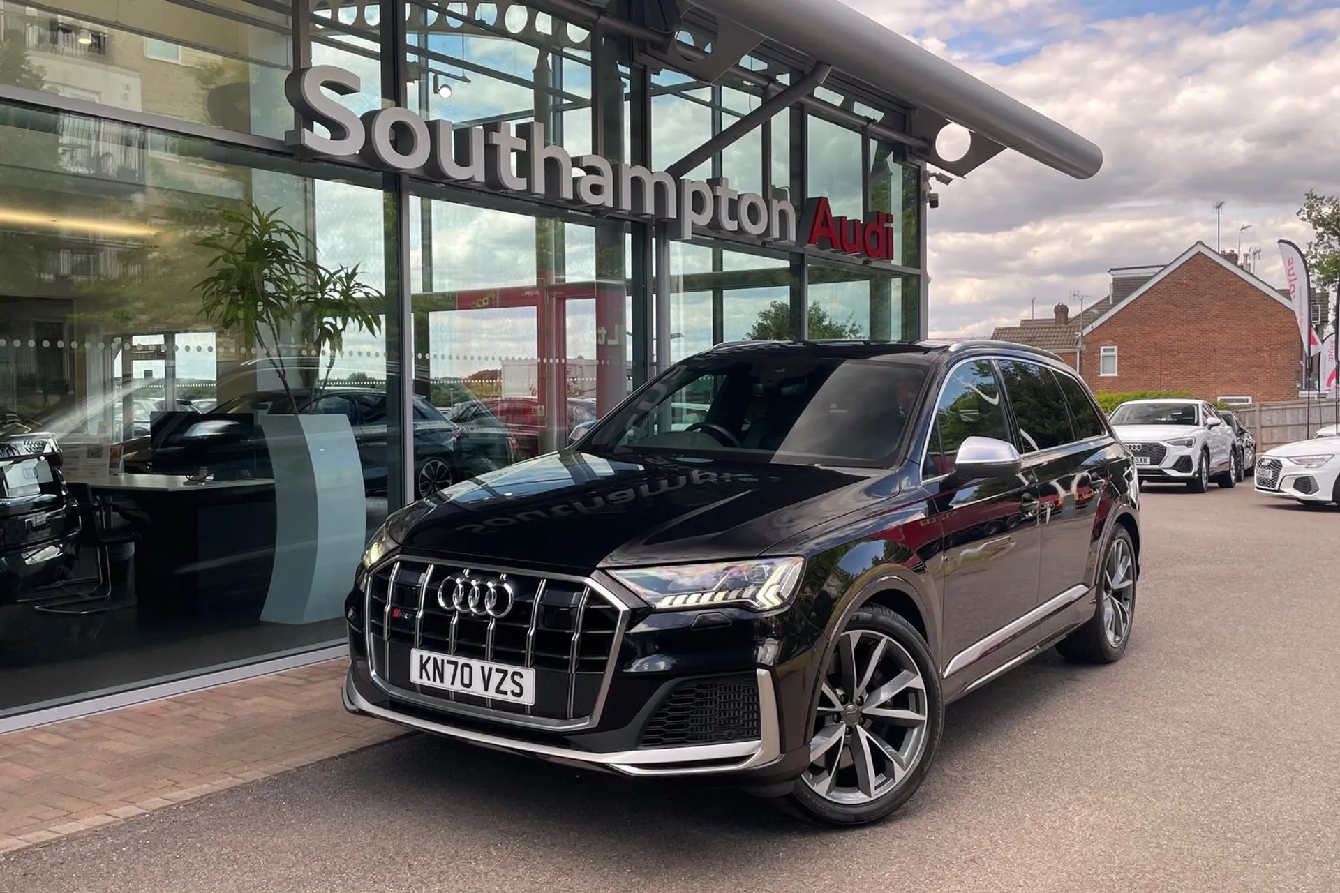 Audi Q7 thumbnail image number 9