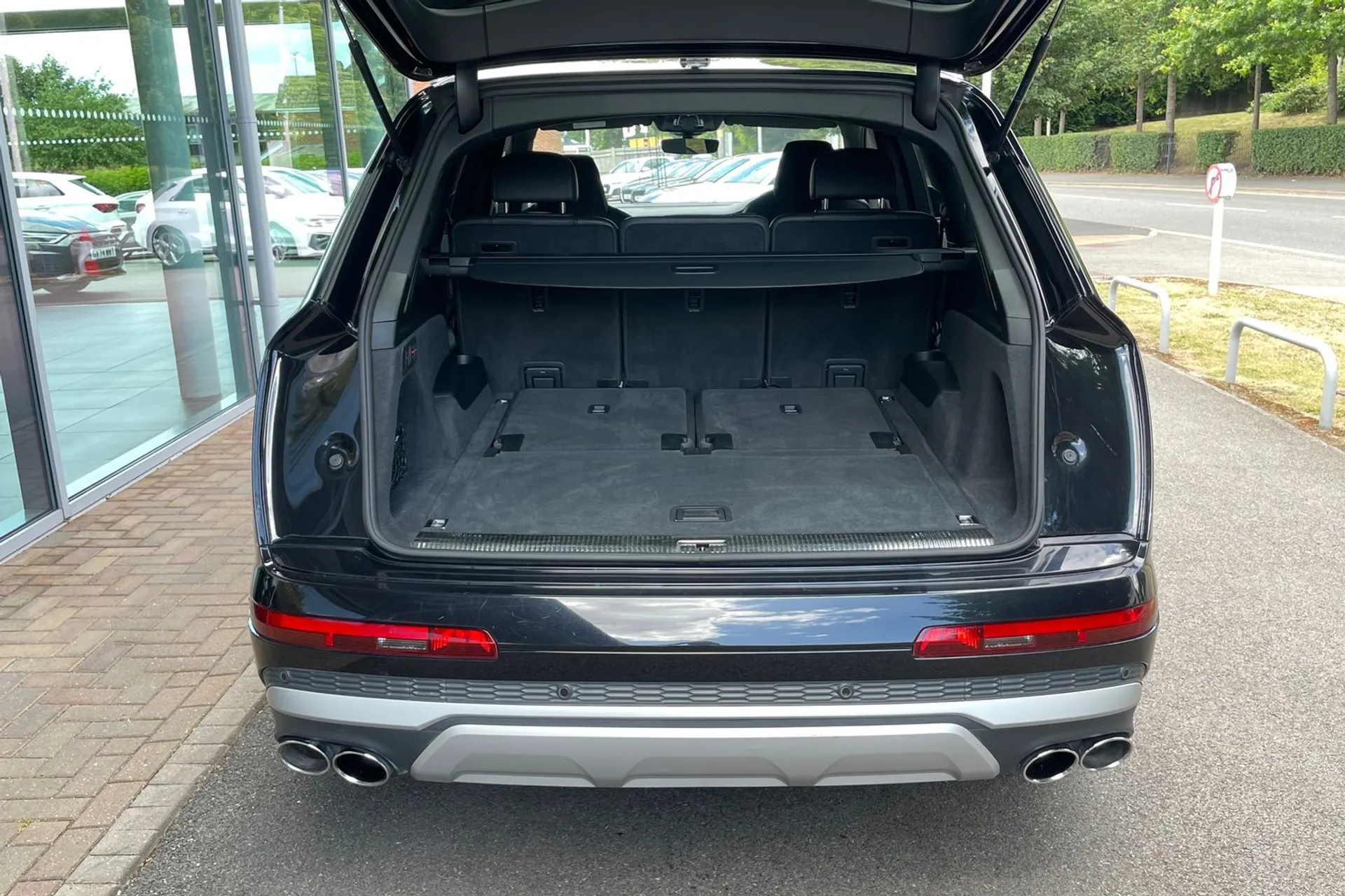 Audi Q7 thumbnail image number 18