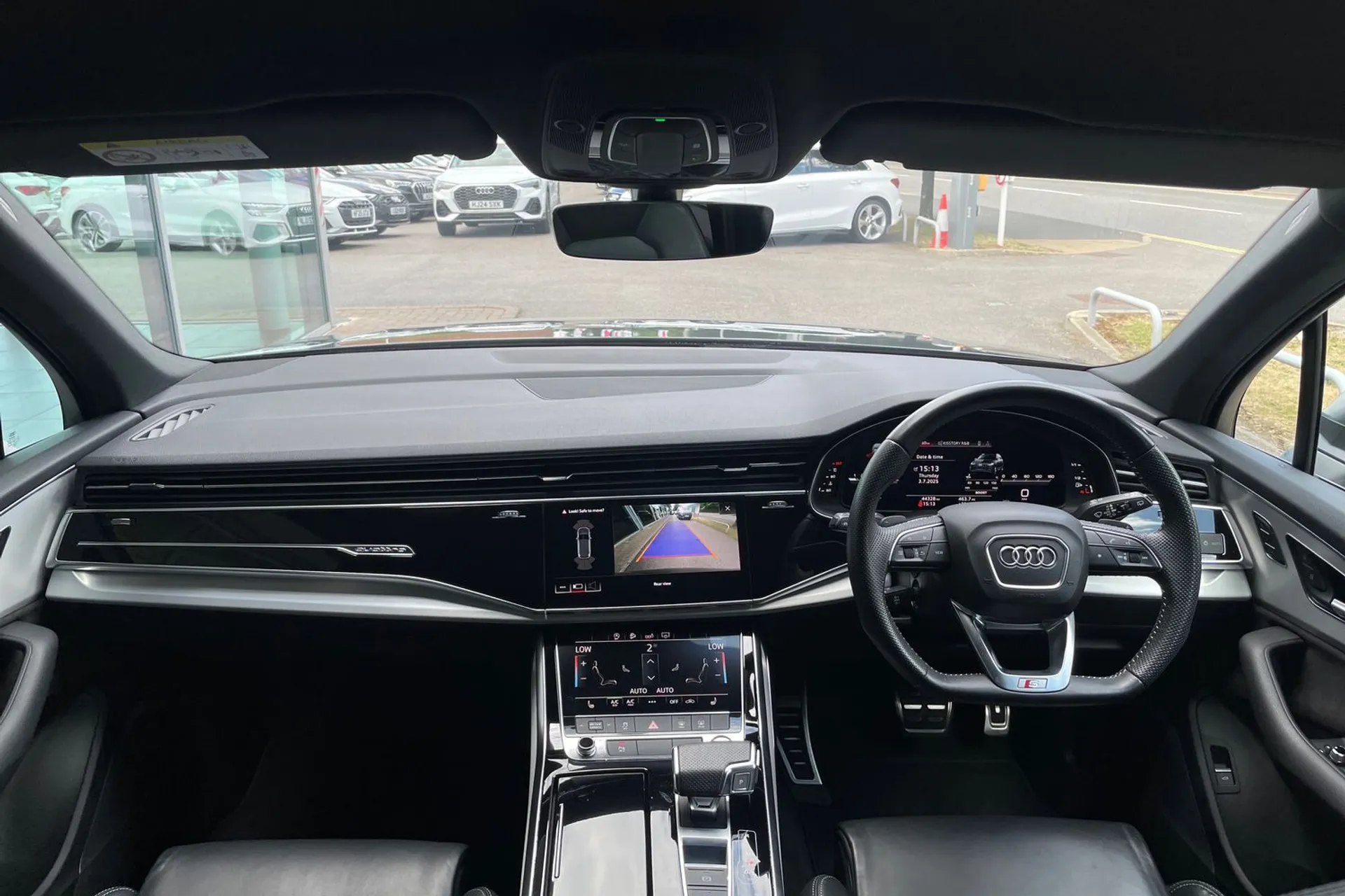 Audi Q7 thumbnail image number 3