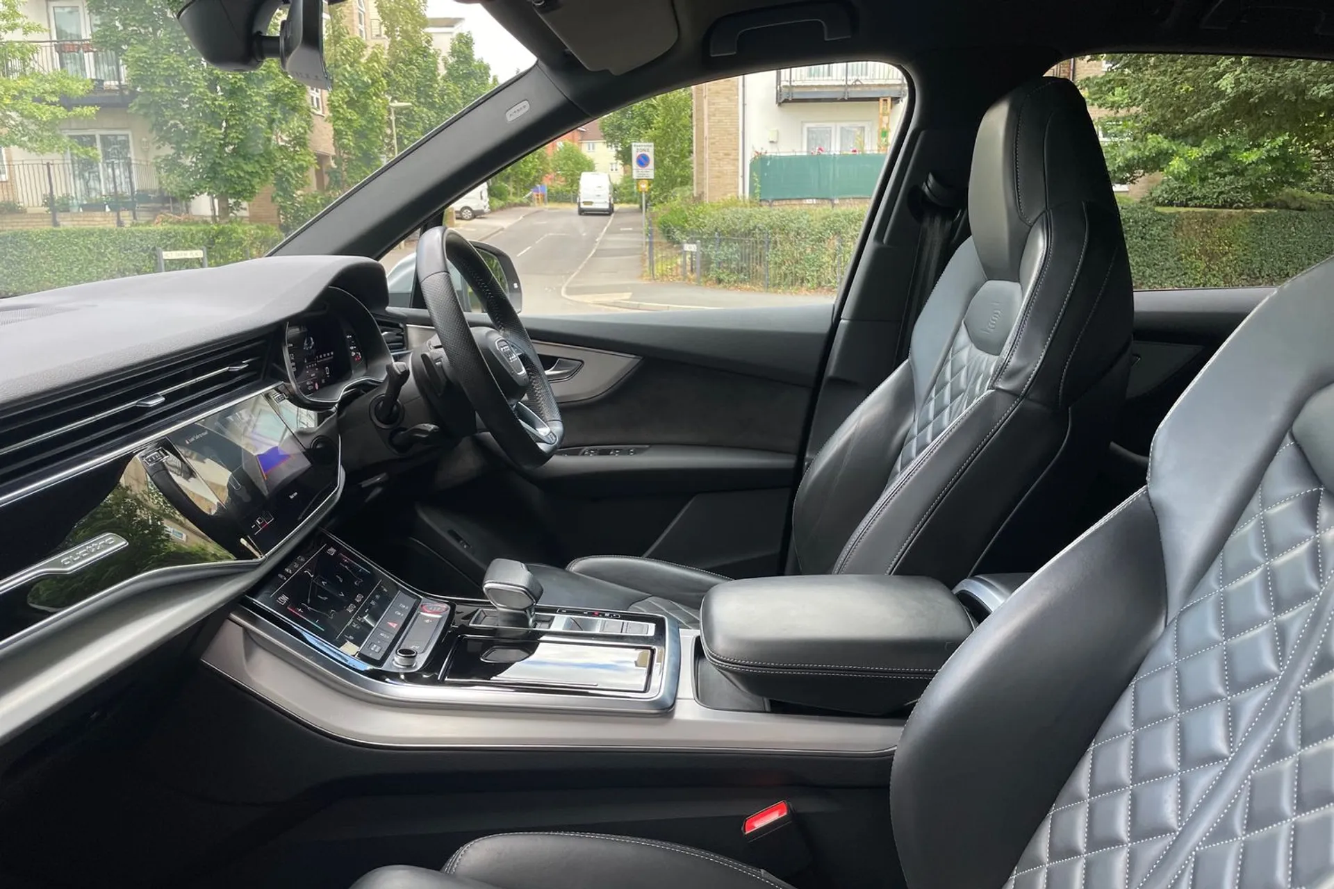 Audi Q7 thumbnail image number 27