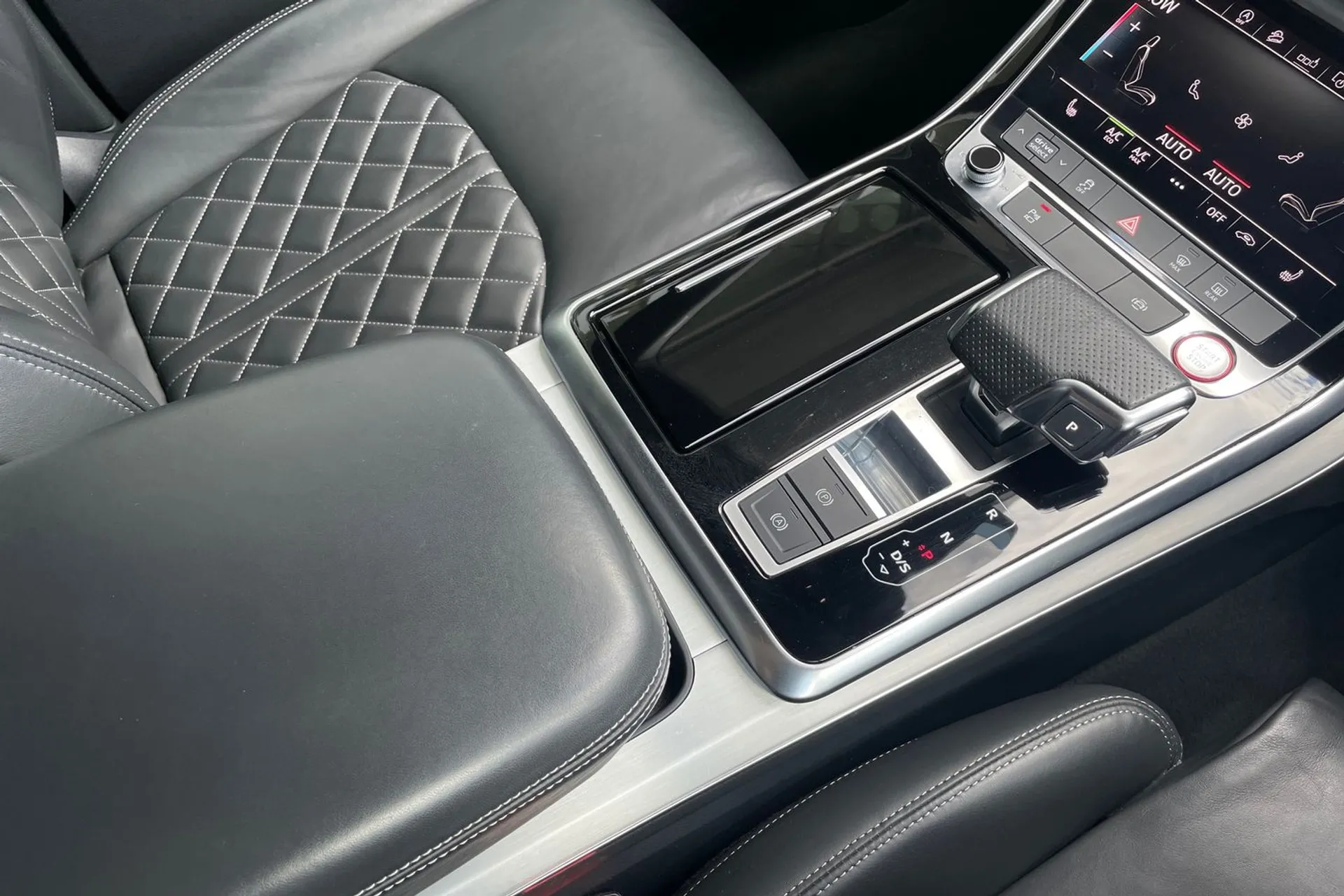 Audi Q7 thumbnail image number 40