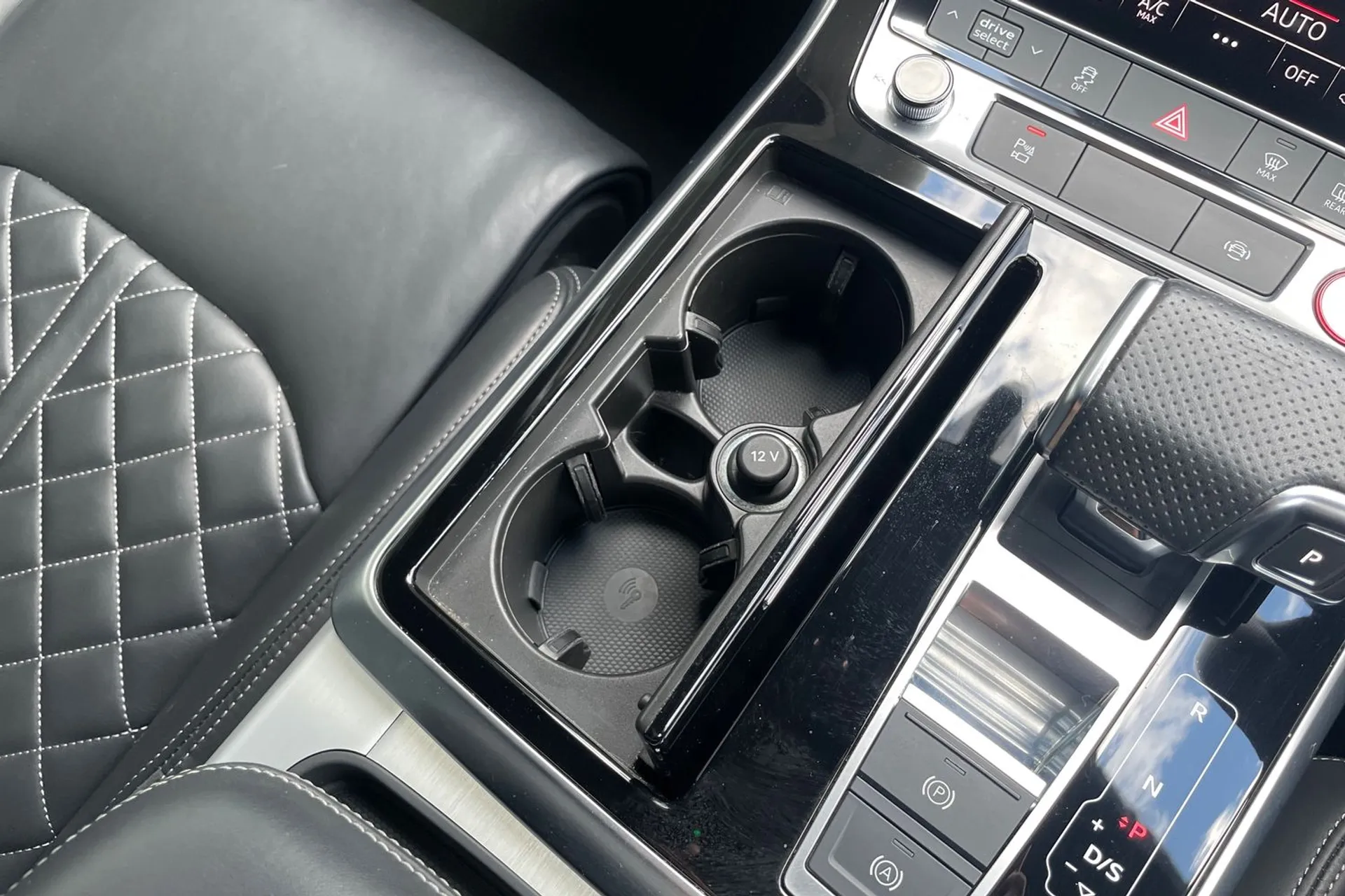 Audi Q7 thumbnail image number 42