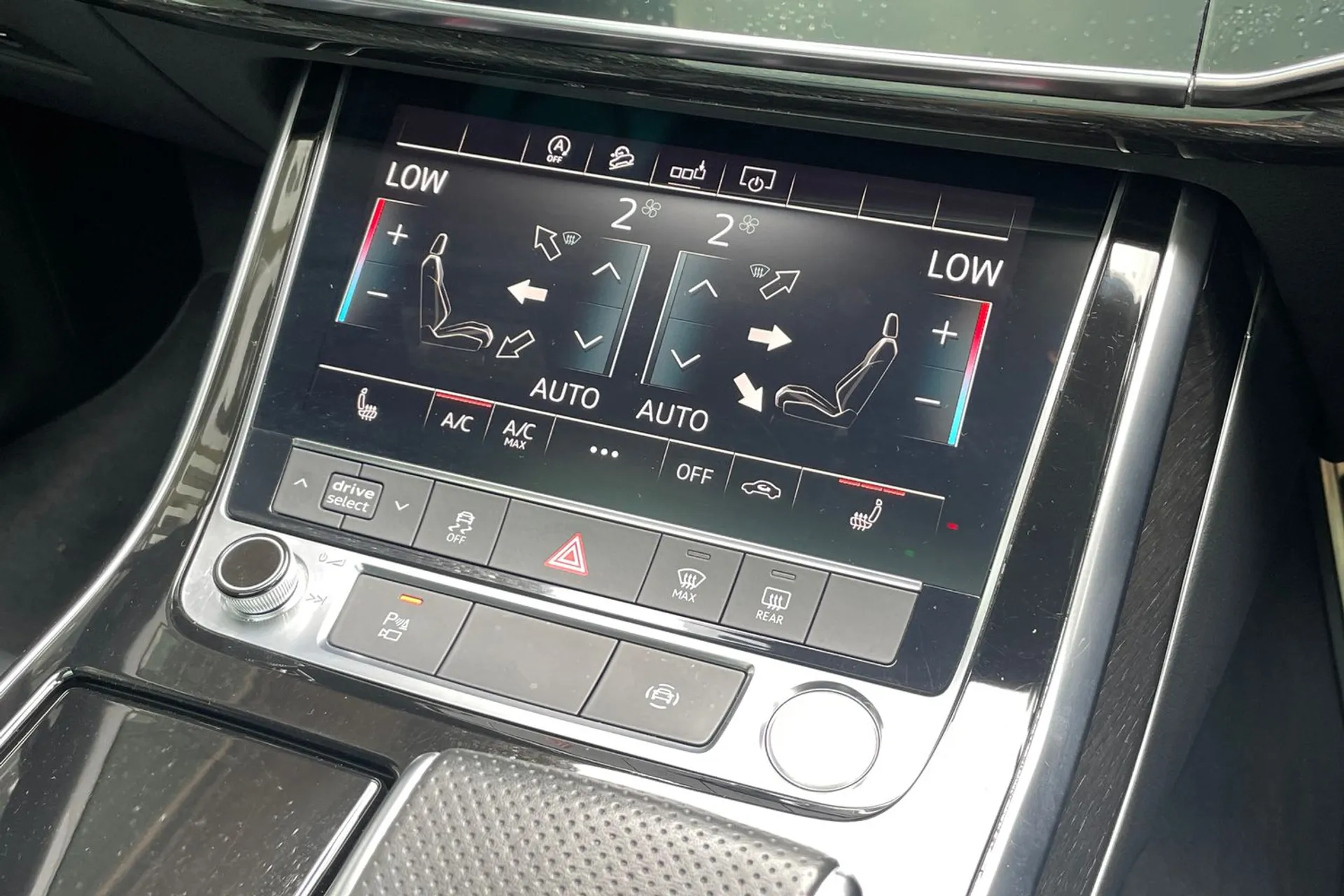 Audi Q7 thumbnail image number 38