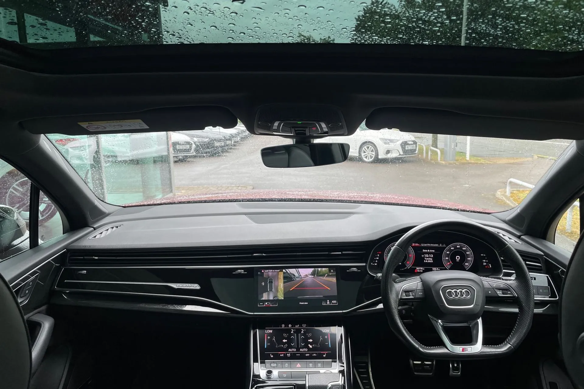 Audi Q7 thumbnail image number 3