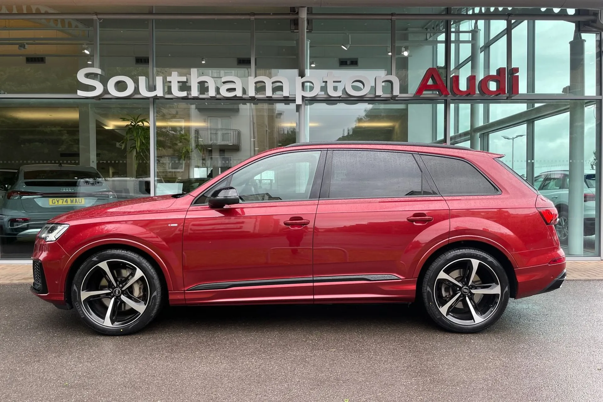 Audi Q7 thumbnail image number 8