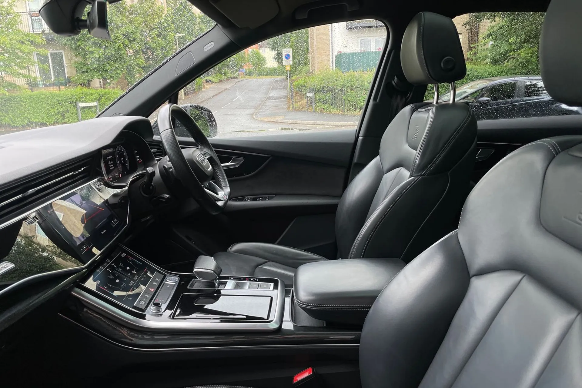 Audi Q7 thumbnail image number 27