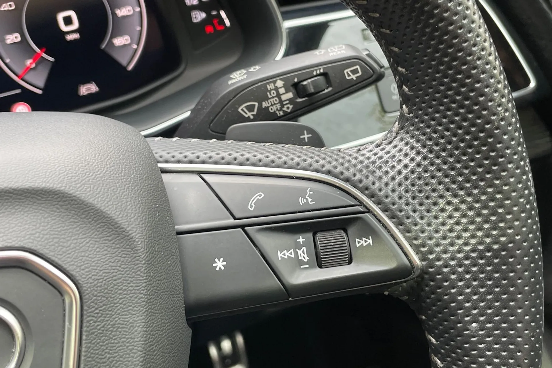 Audi Q7 thumbnail image number 58