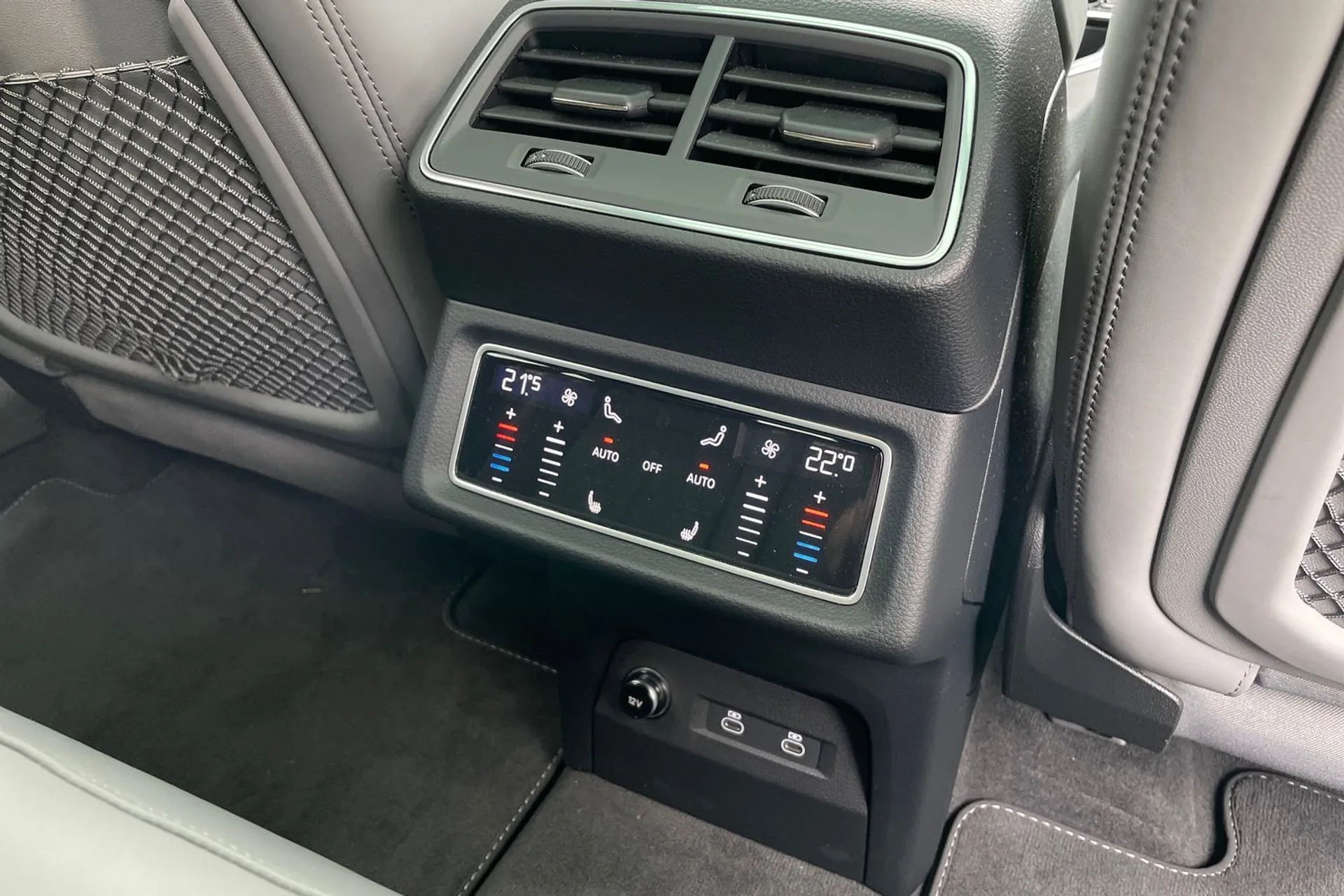 Audi Q8 thumbnail image number 46