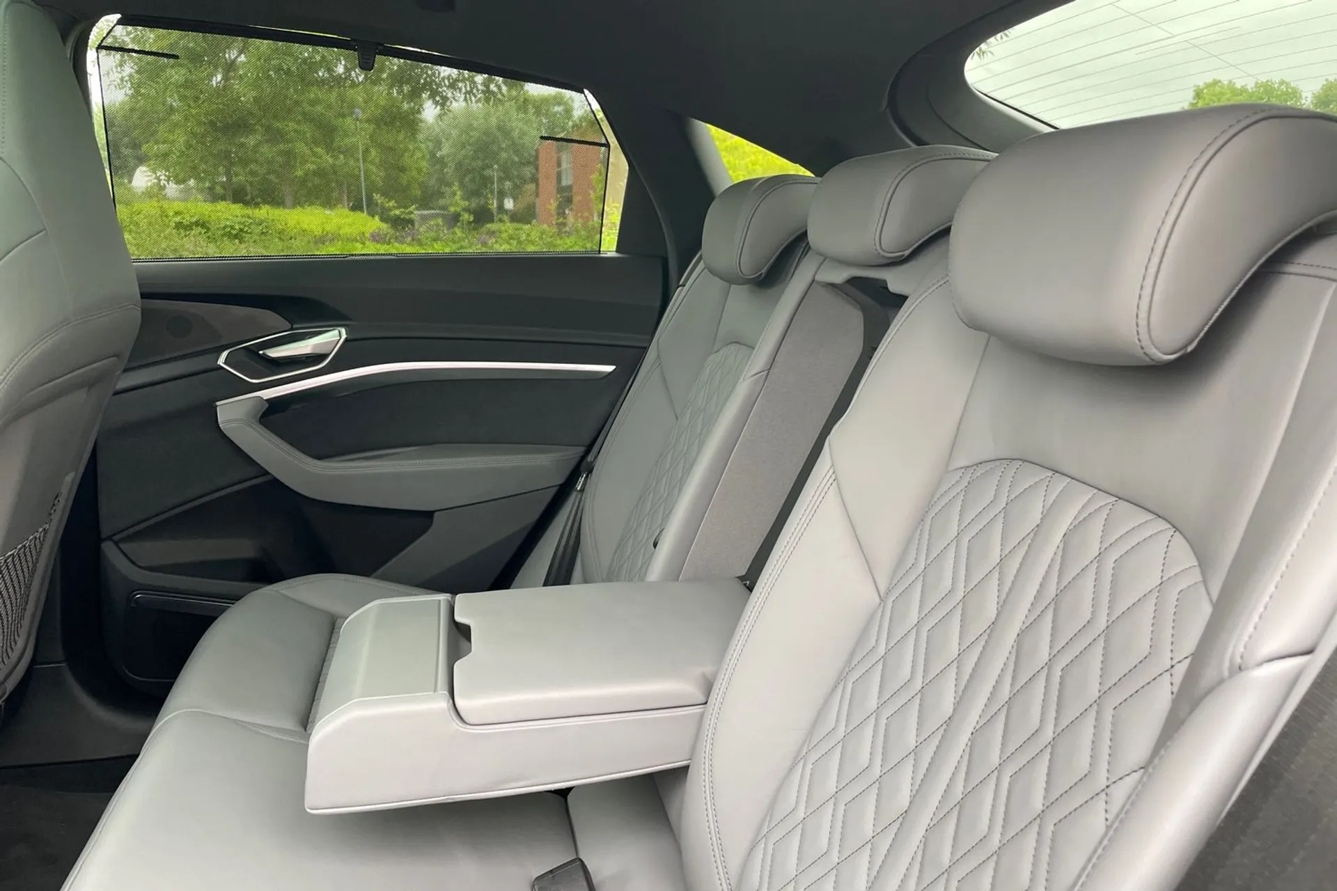 Audi Q8 thumbnail image number 28