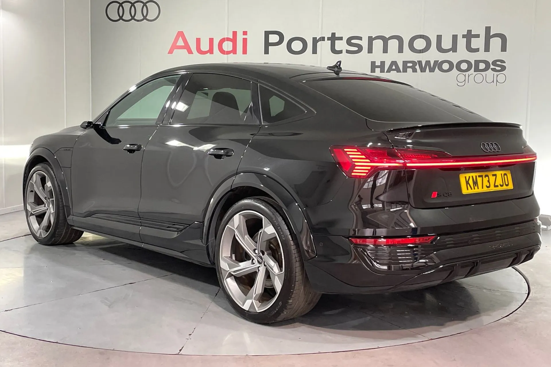 Audi Q8 thumbnail image number 8