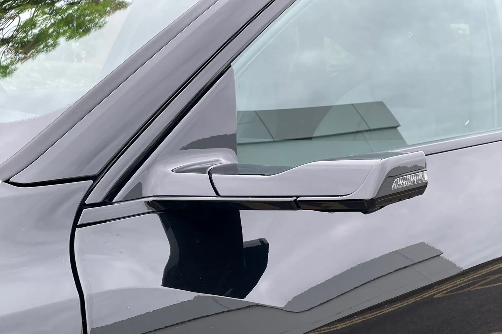 Audi Q8 thumbnail image number 15