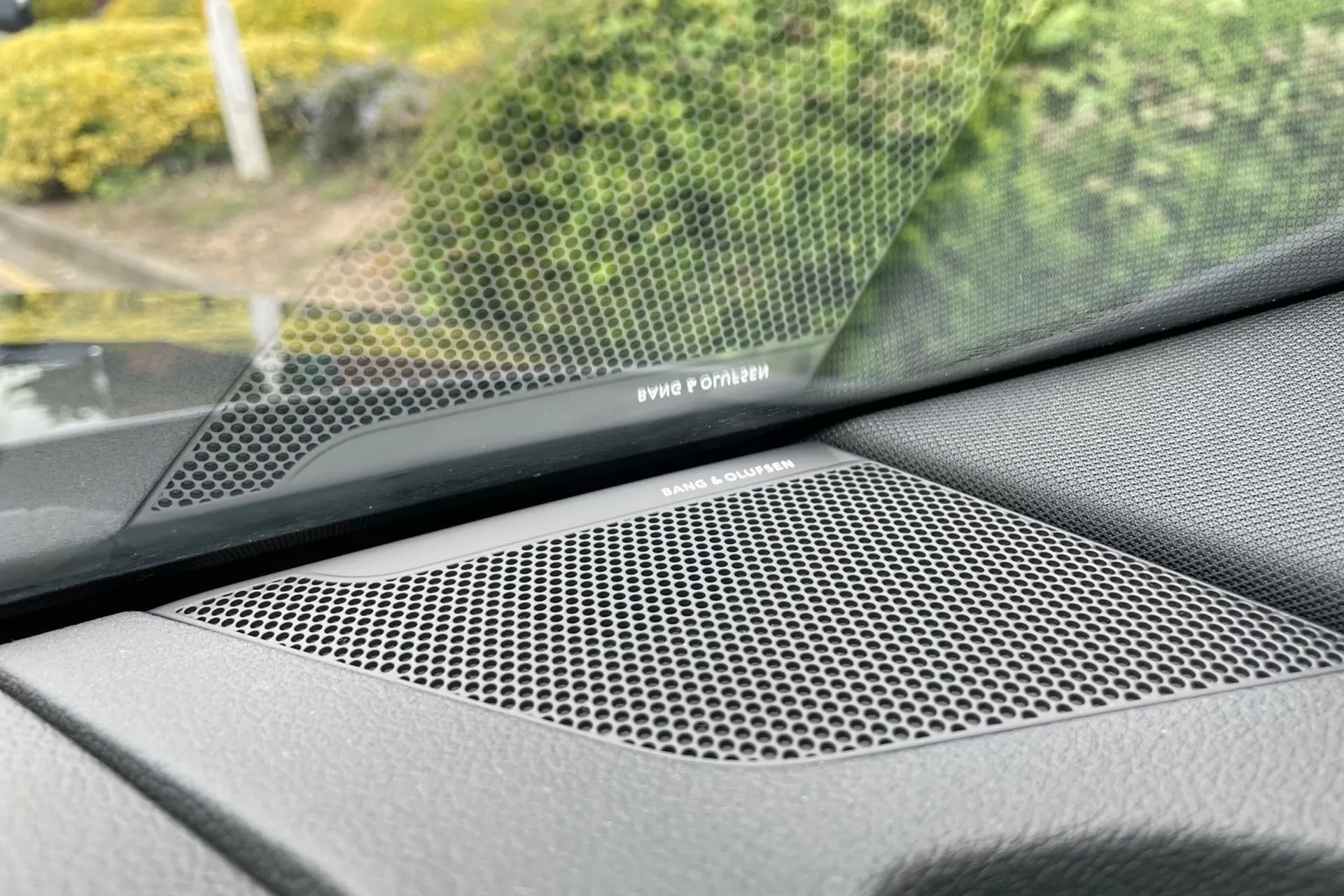 Audi Q8 thumbnail image number 43
