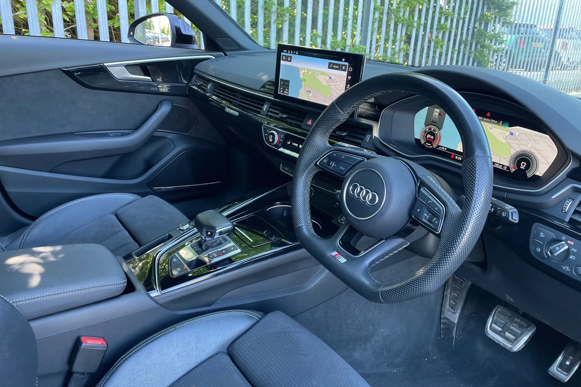 Audi A4 thumbnail image number 26