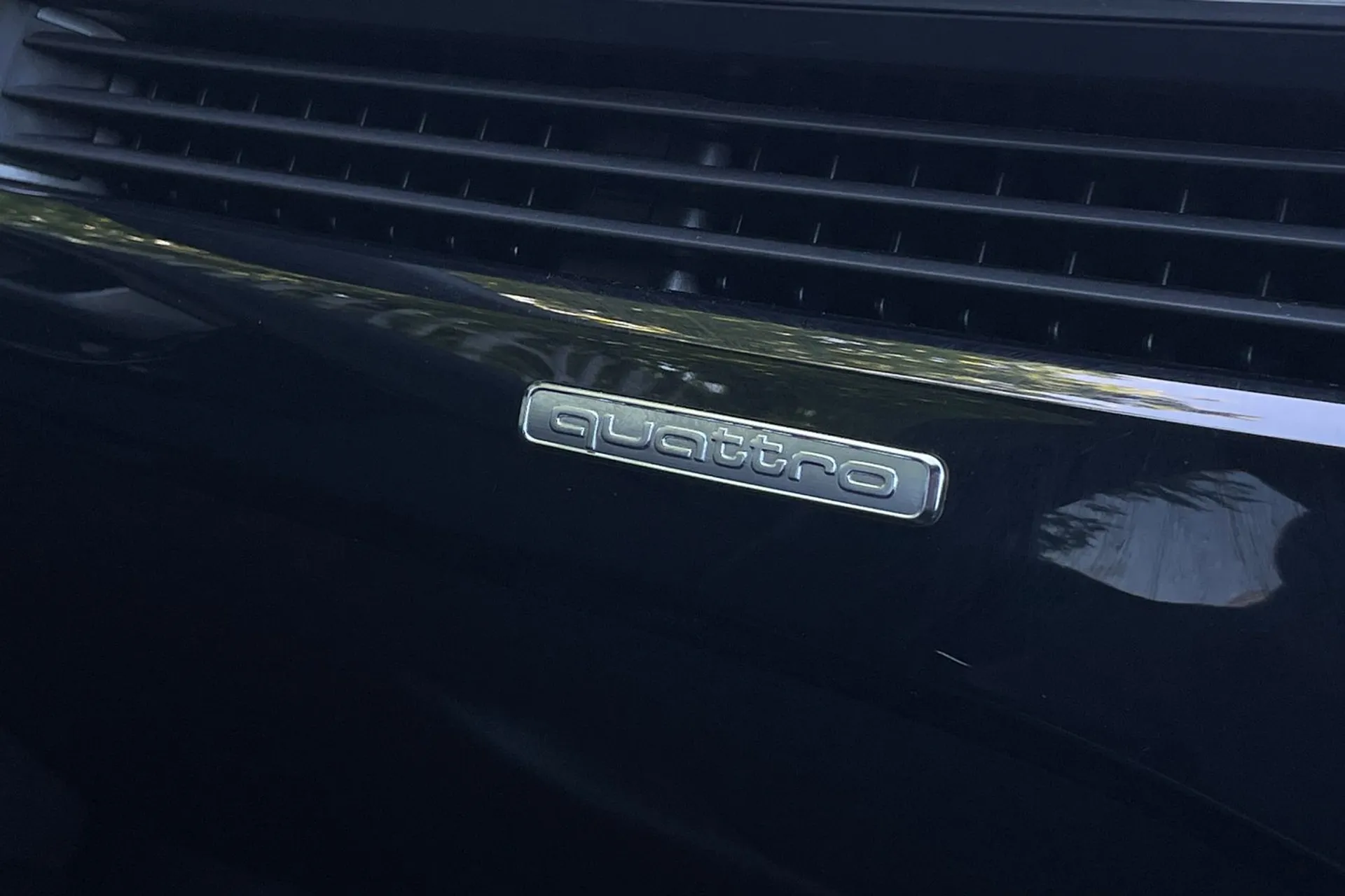 Audi A4 thumbnail image number 43