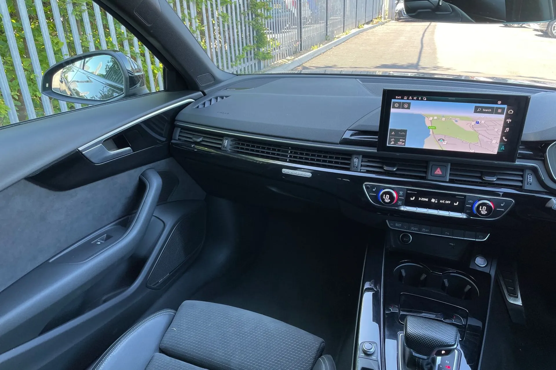 Audi A4 thumbnail image number 34