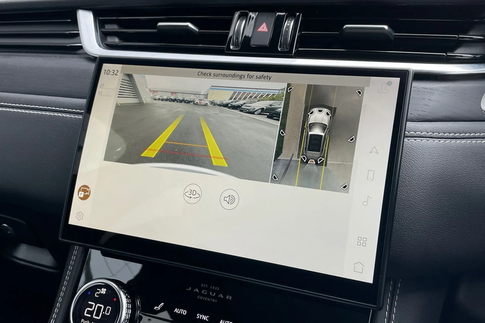 Jaguar F-PACE thumbnail image number 4