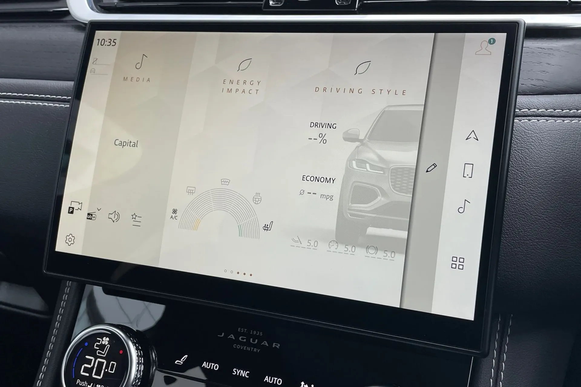 Jaguar F-PACE thumbnail image number 60