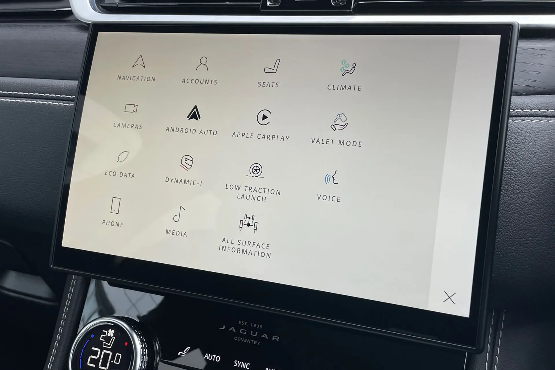 Jaguar F-PACE thumbnail image number 57