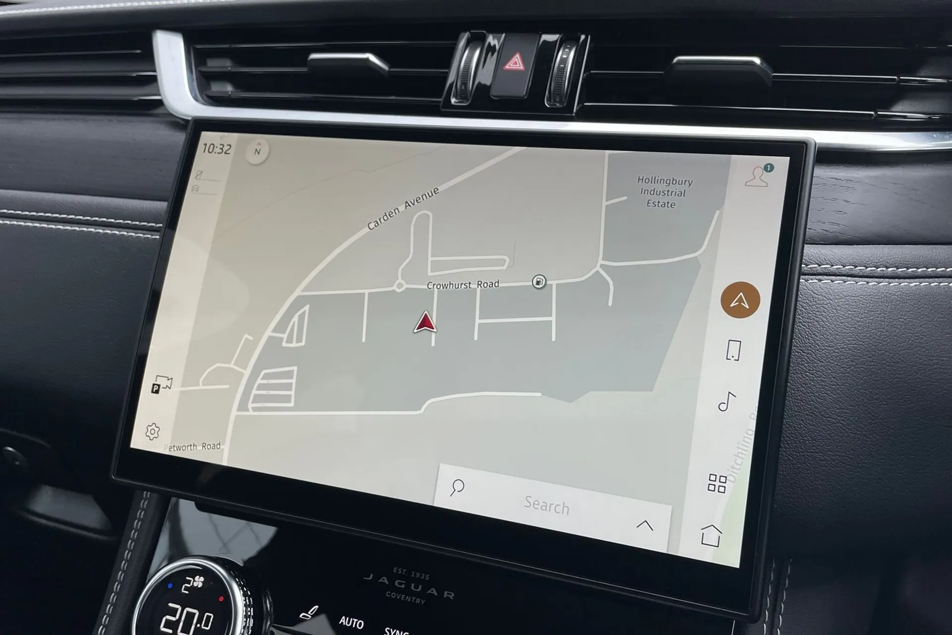 Jaguar F-PACE thumbnail image number 5