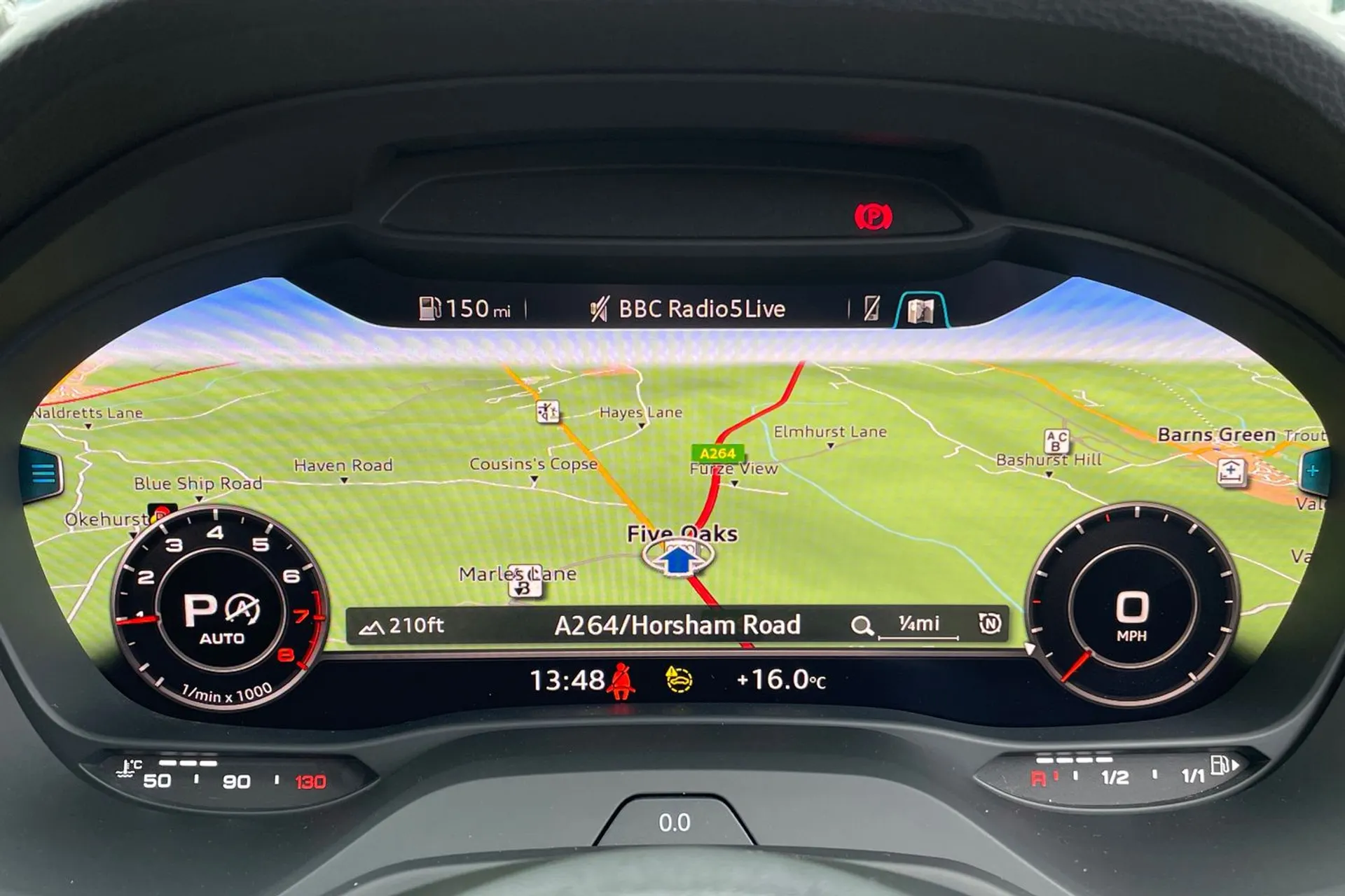 Audi Q2 thumbnail image number 12