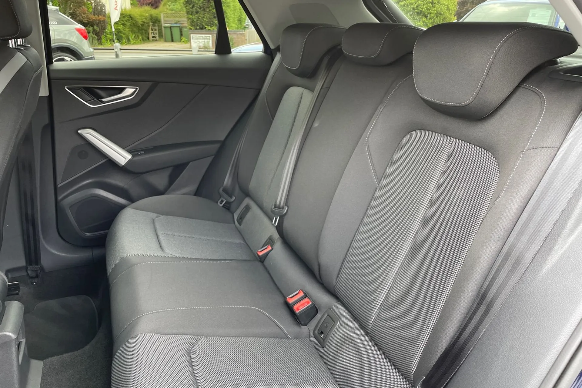 Audi Q2 thumbnail image number 36