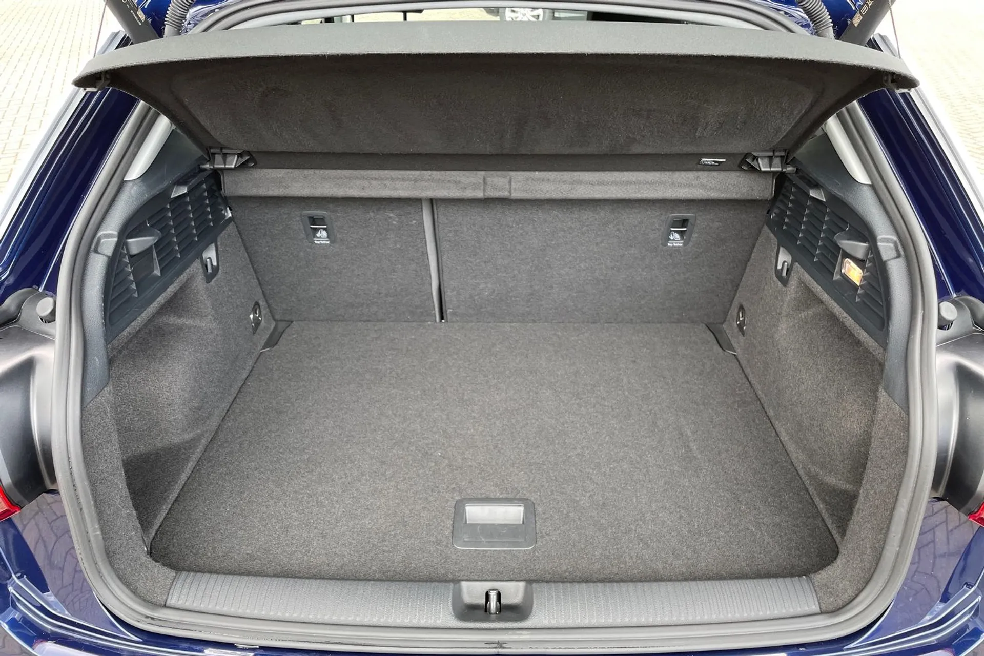 Audi Q2 thumbnail image number 28