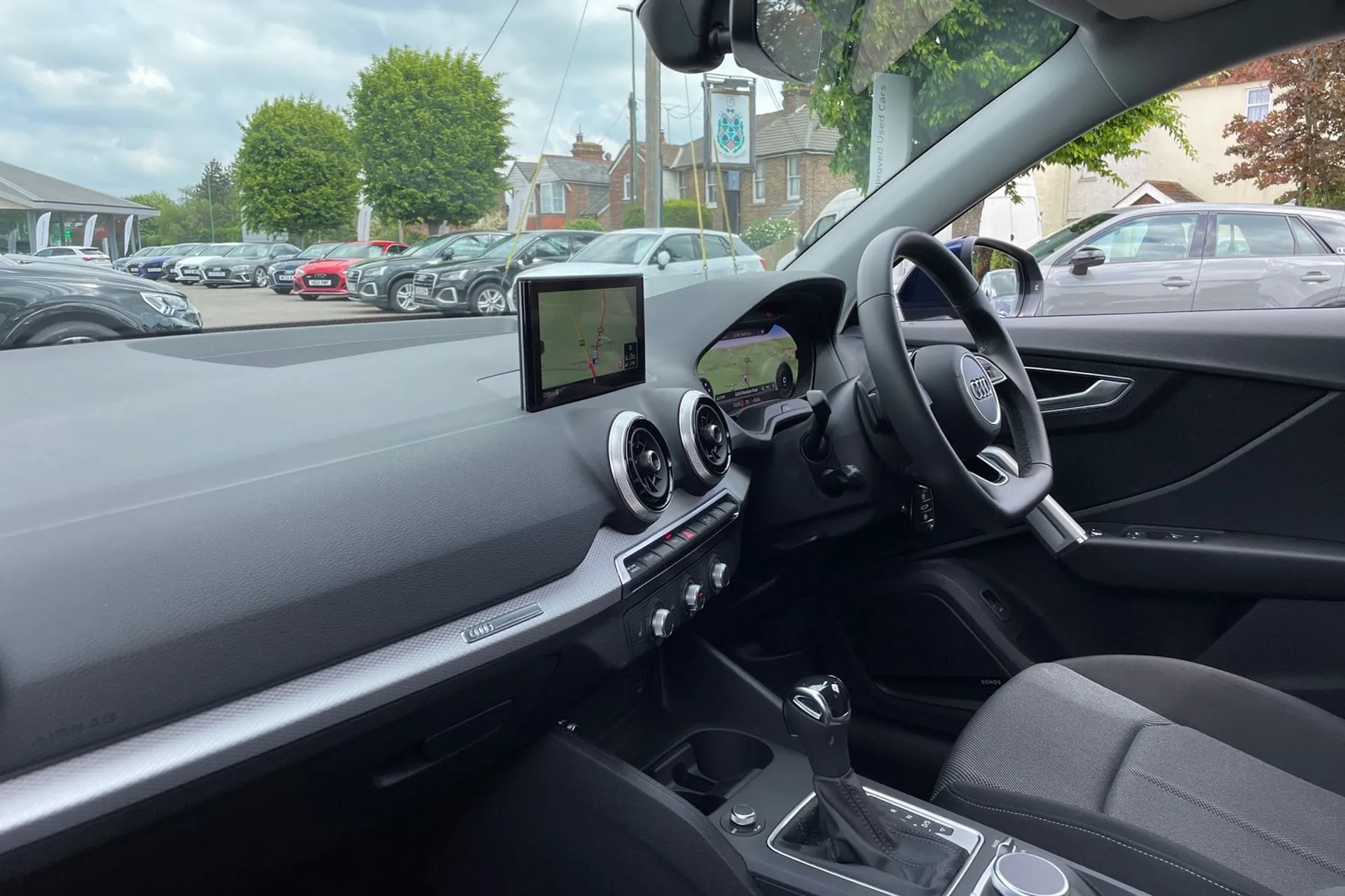 Audi Q2 thumbnail image number 26