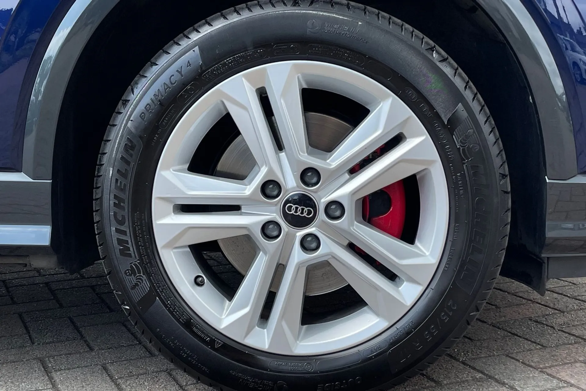Audi Q2 thumbnail image number 8