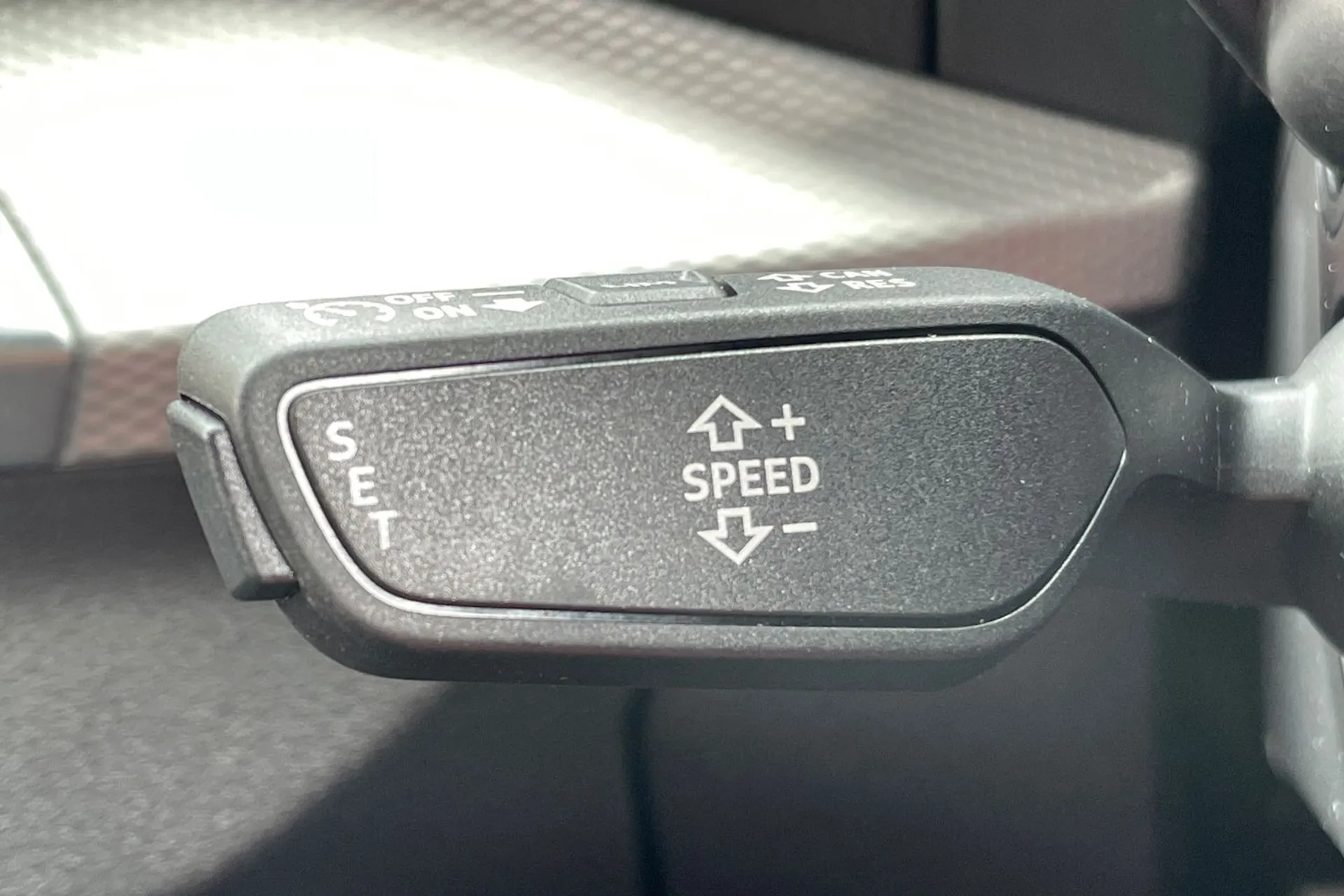 Audi Q2 thumbnail image number 15