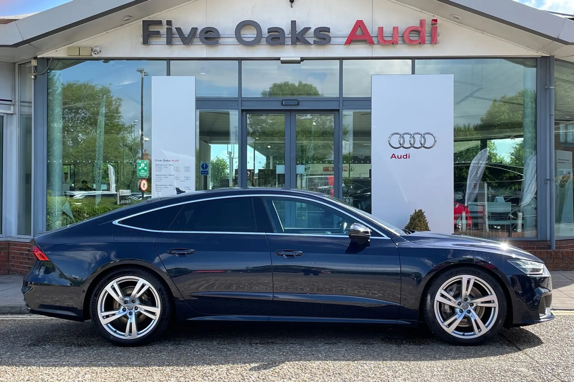 Audi A7 thumbnail image number 2