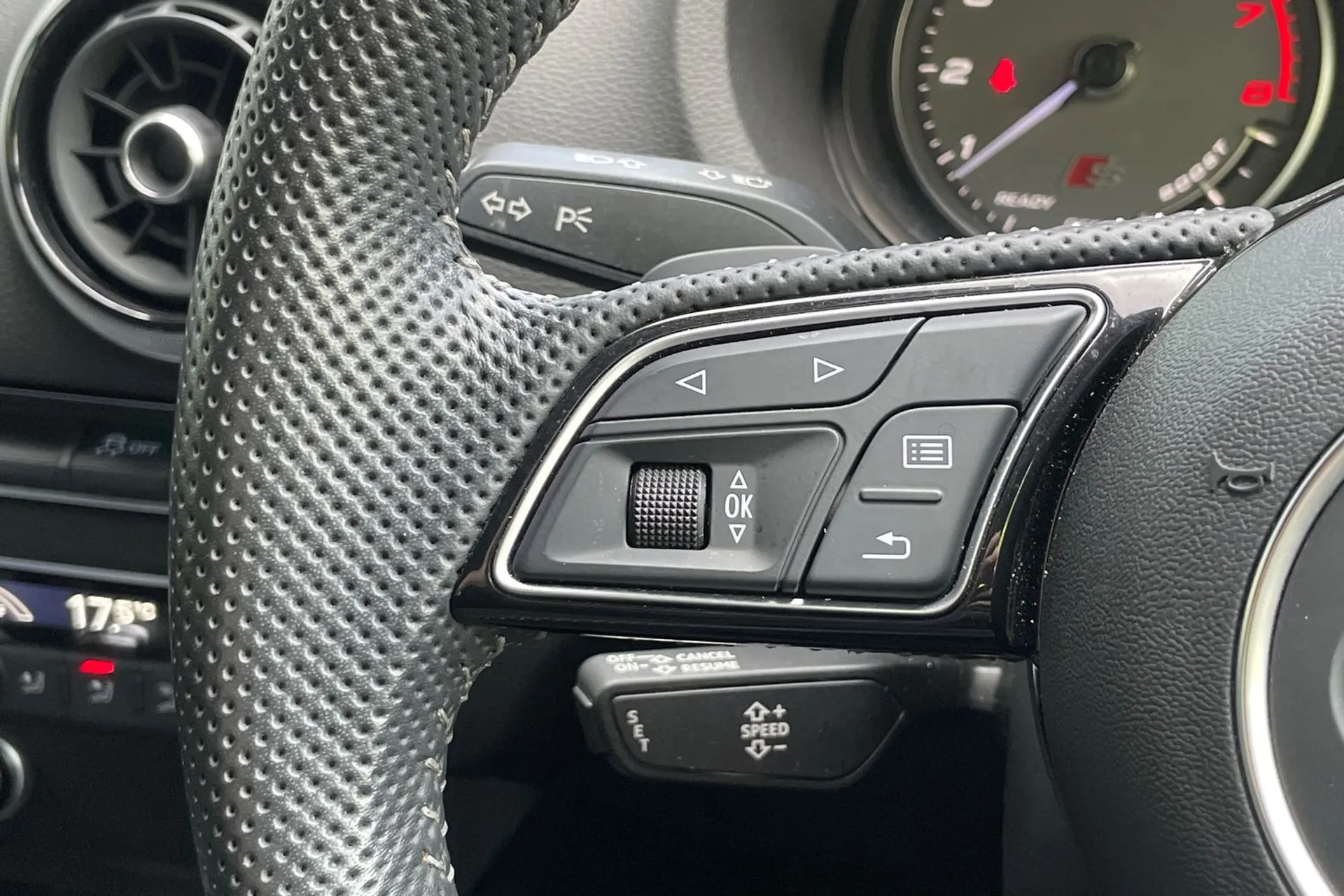 Audi A3 thumbnail image number 57
