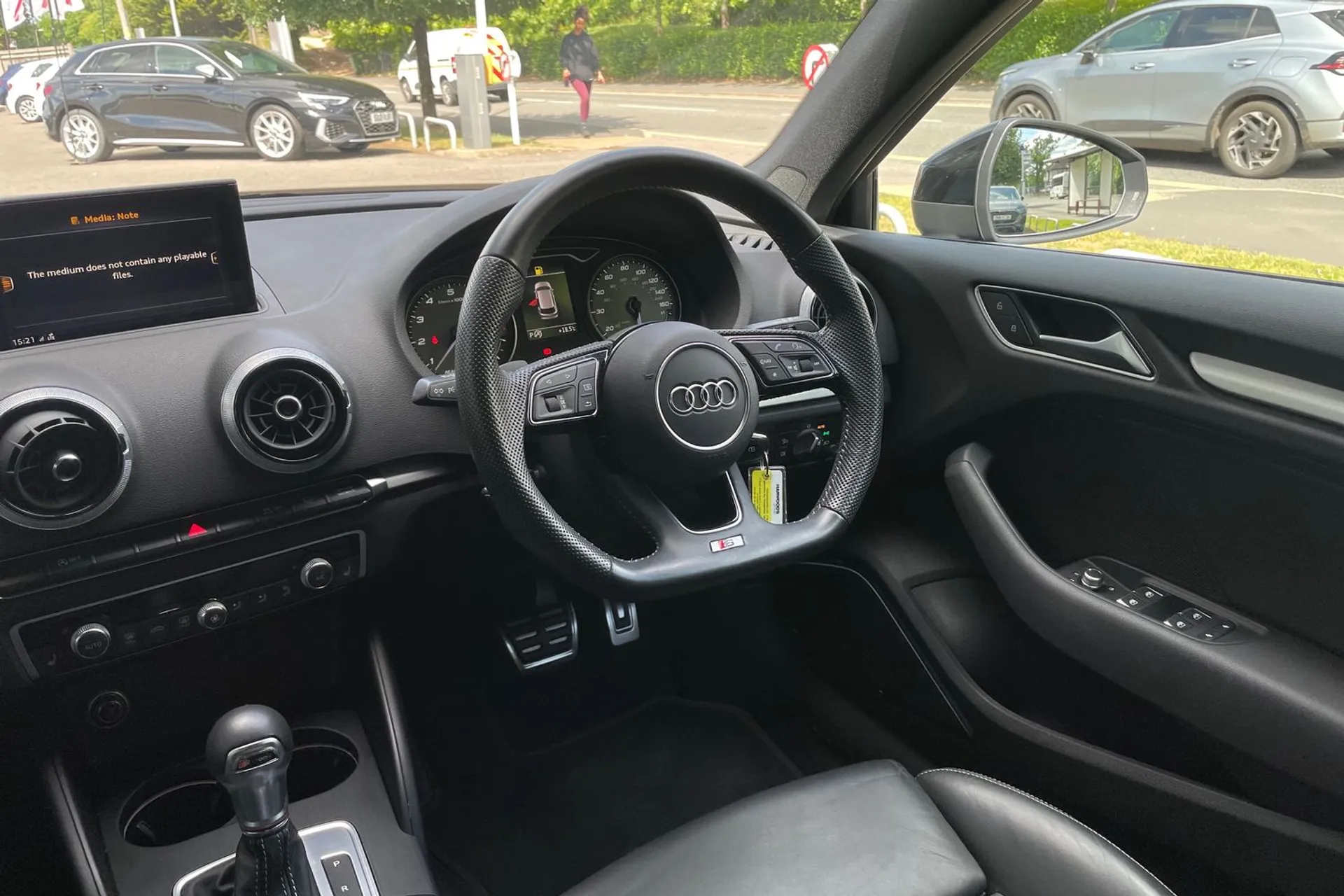 Audi A3 thumbnail image number 32