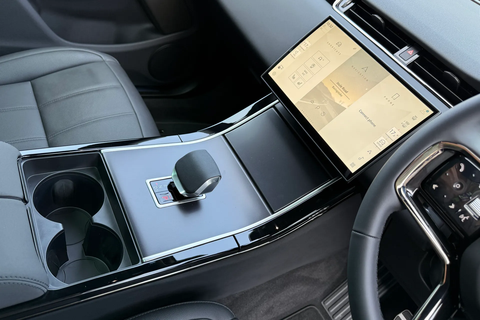 LAND ROVER RANGE ROVER EVOQUE thumbnail image number 19
