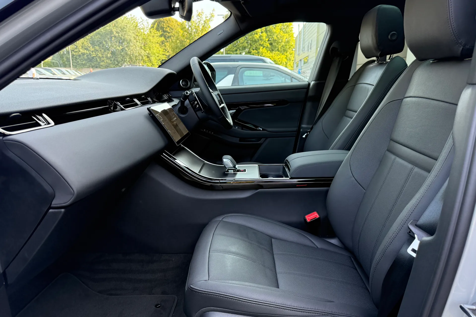 LAND ROVER RANGE ROVER EVOQUE thumbnail image number 10
