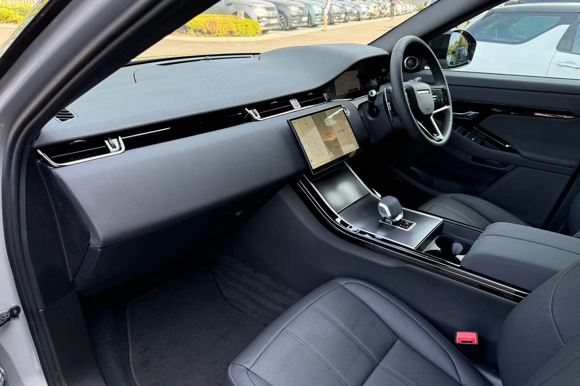 LAND ROVER RANGE ROVER EVOQUE thumbnail image number 49