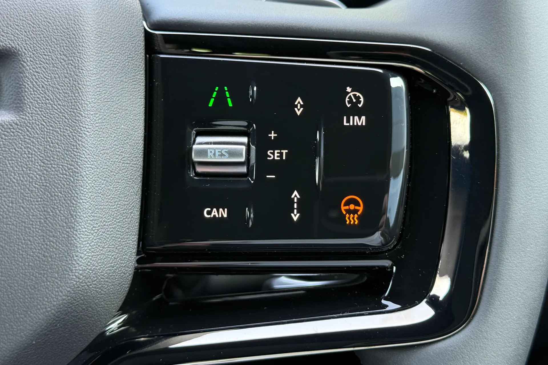 LAND ROVER RANGE ROVER EVOQUE thumbnail image number 28