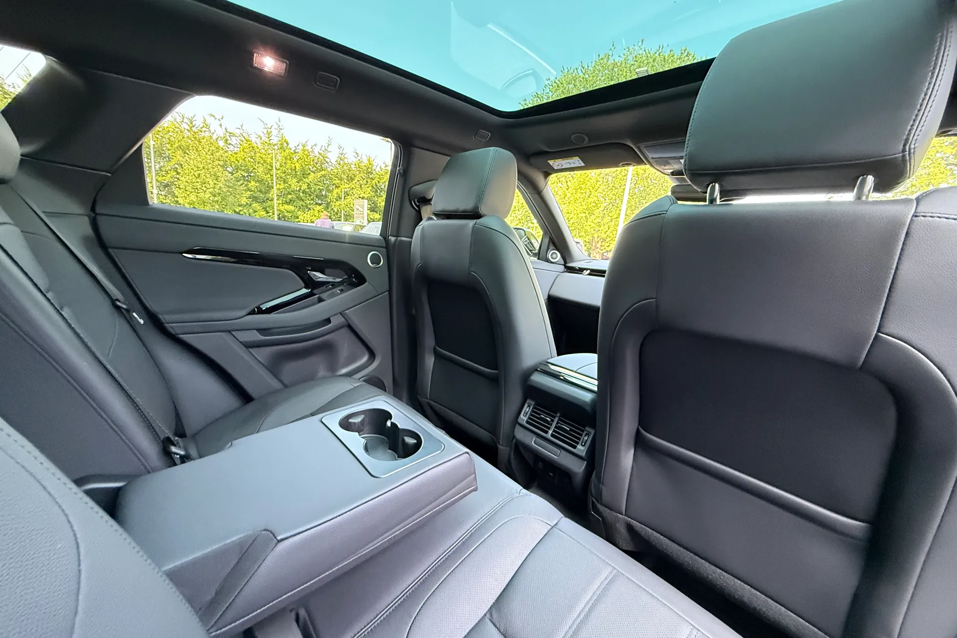LAND ROVER RANGE ROVER EVOQUE thumbnail image number 43