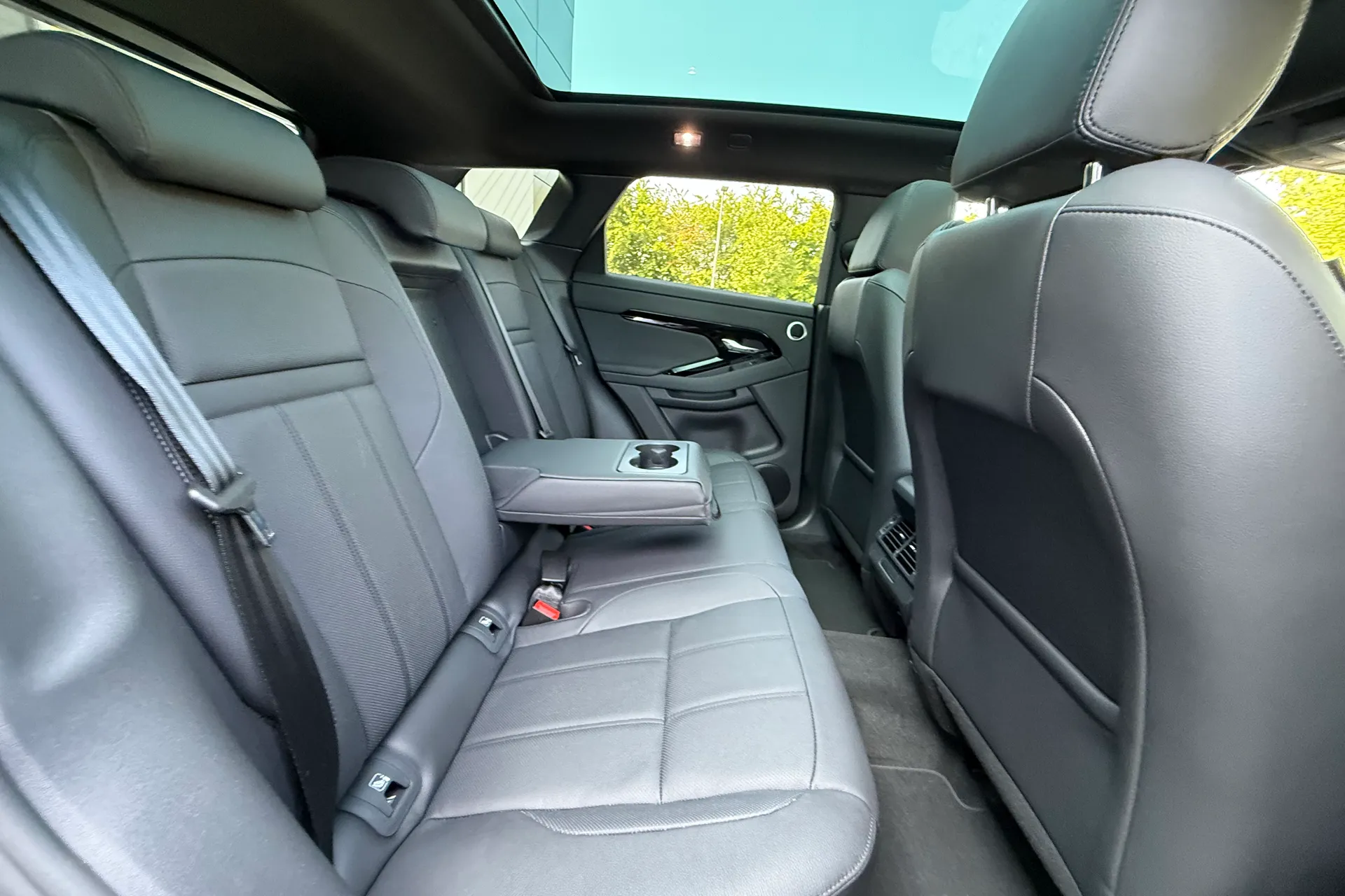 LAND ROVER RANGE ROVER EVOQUE thumbnail image number 41