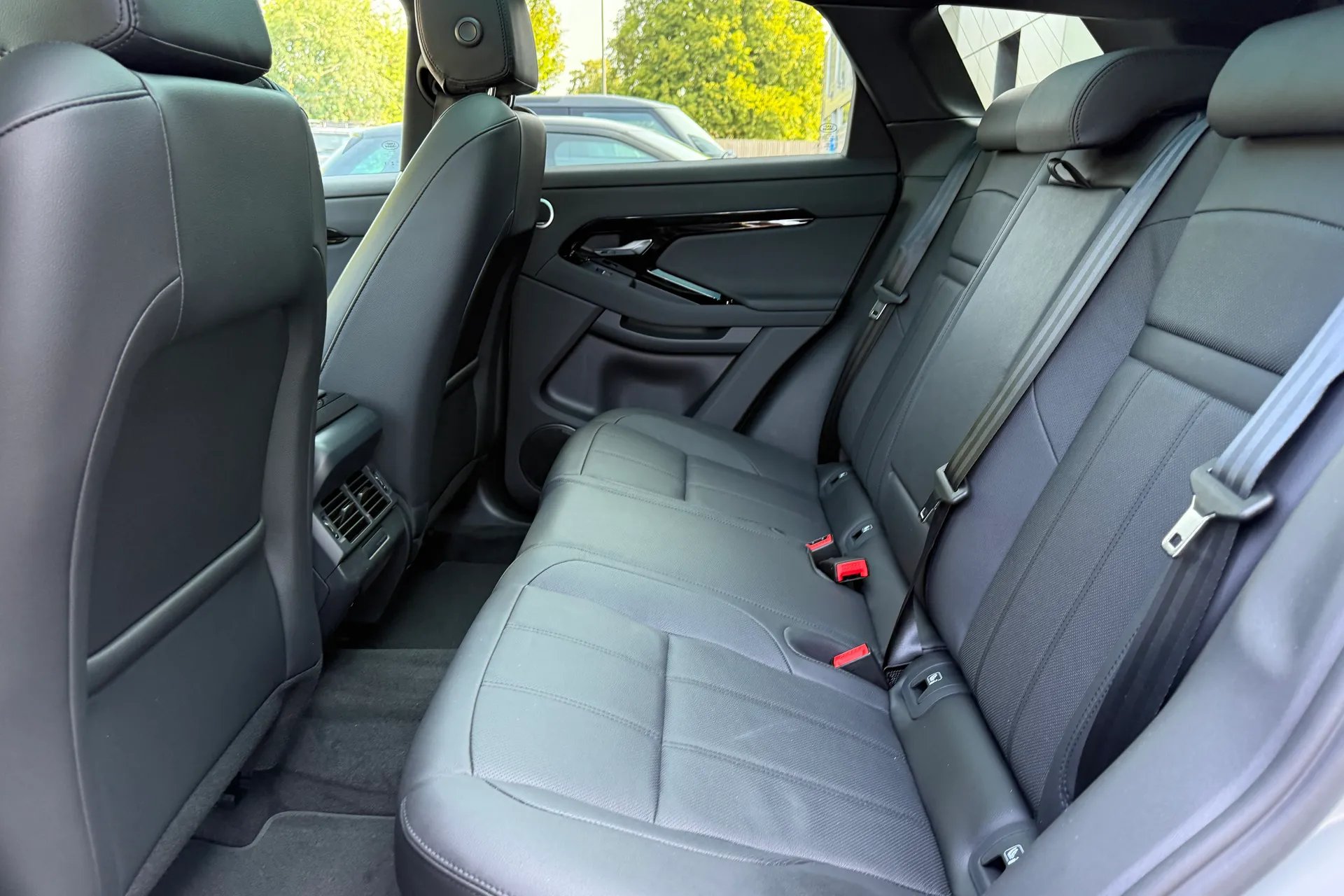 LAND ROVER RANGE ROVER EVOQUE thumbnail image number 50