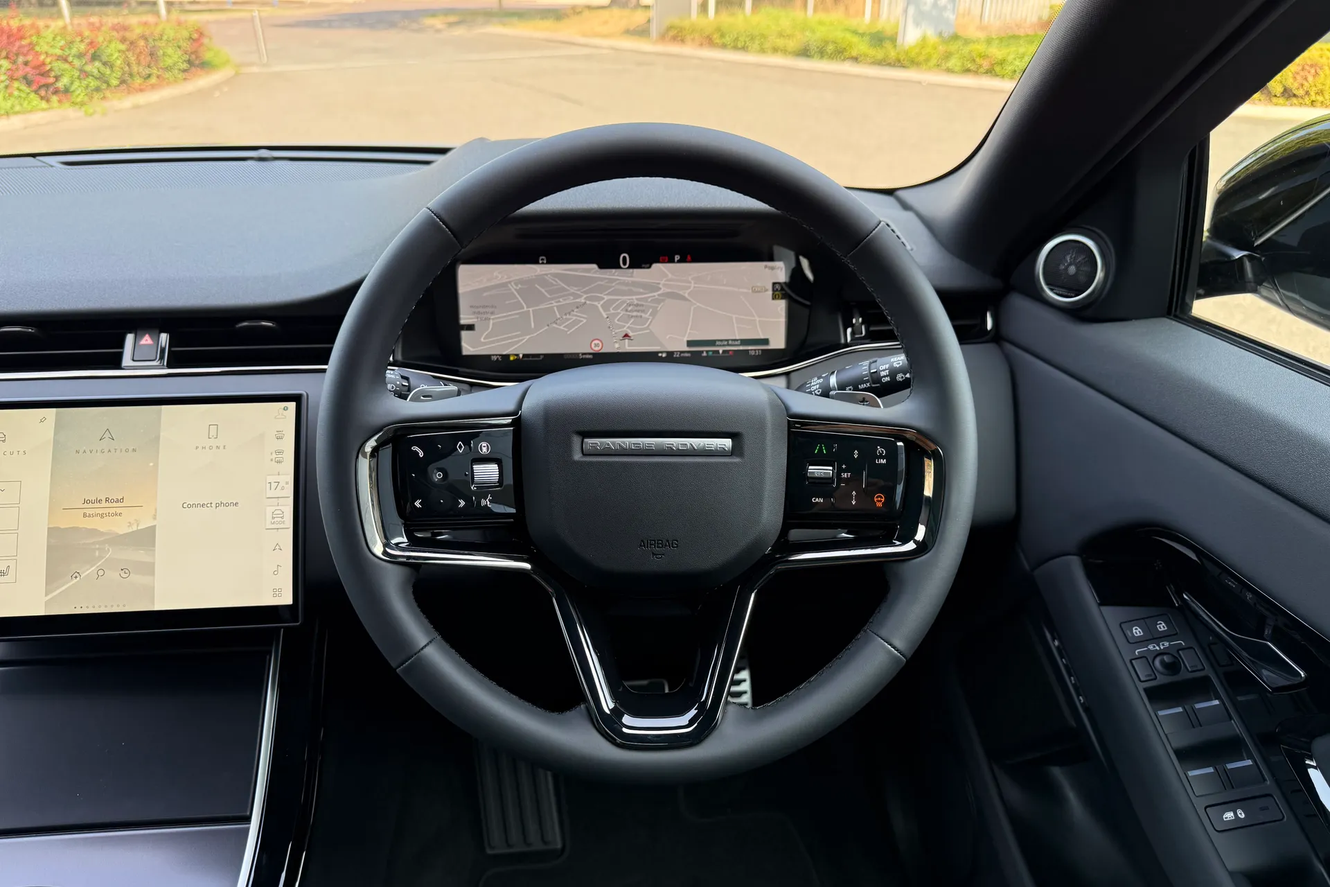 LAND ROVER RANGE ROVER EVOQUE thumbnail image number 12
