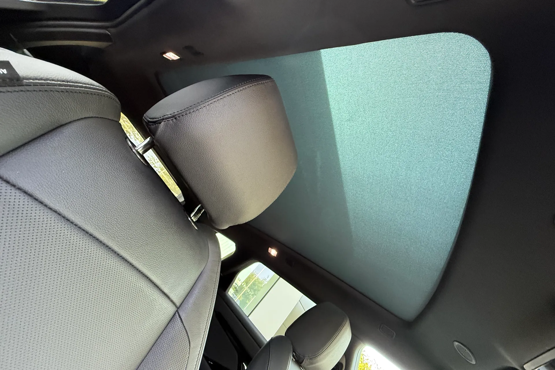 LAND ROVER RANGE ROVER EVOQUE thumbnail image number 37