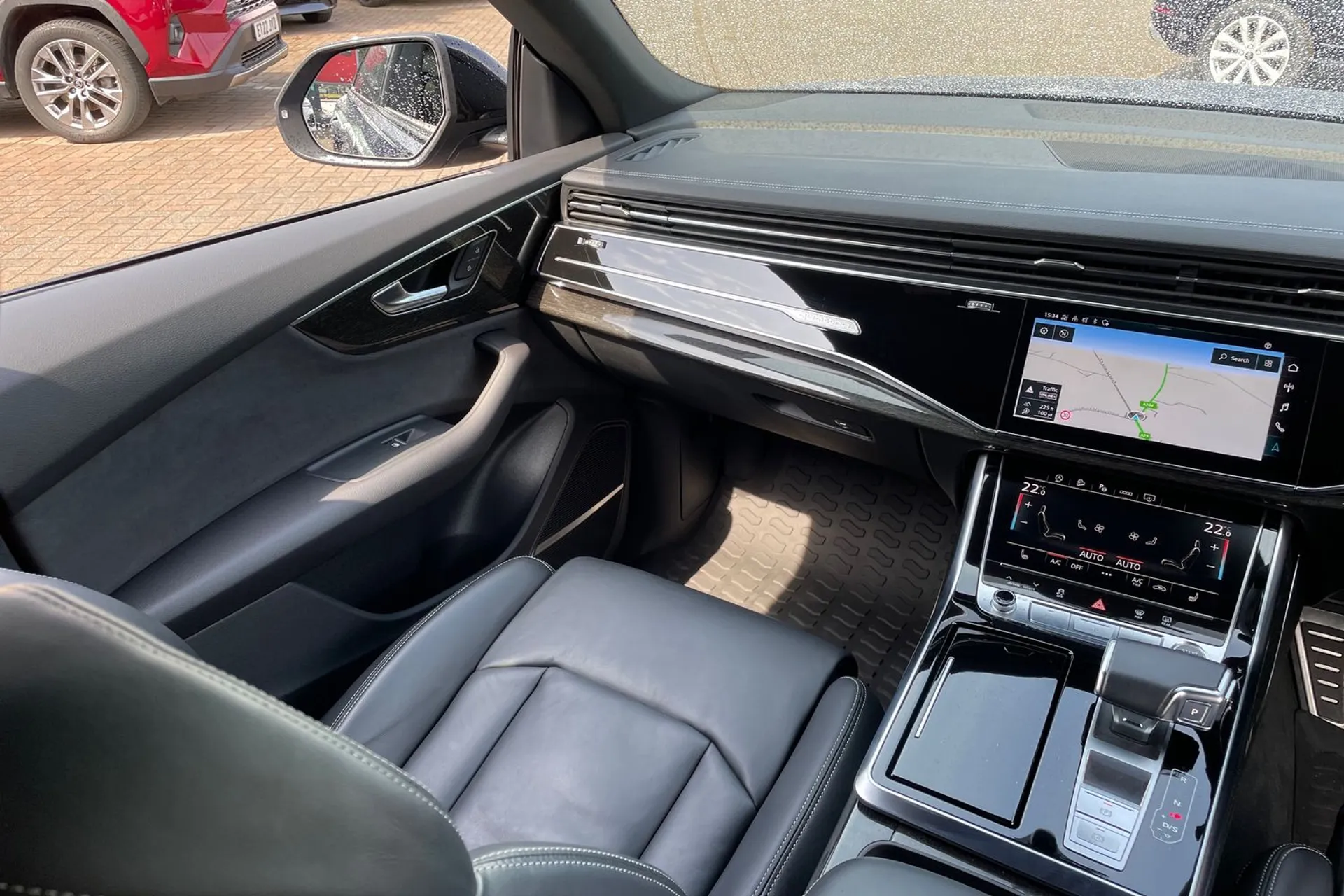 Audi Q8 thumbnail image number 34