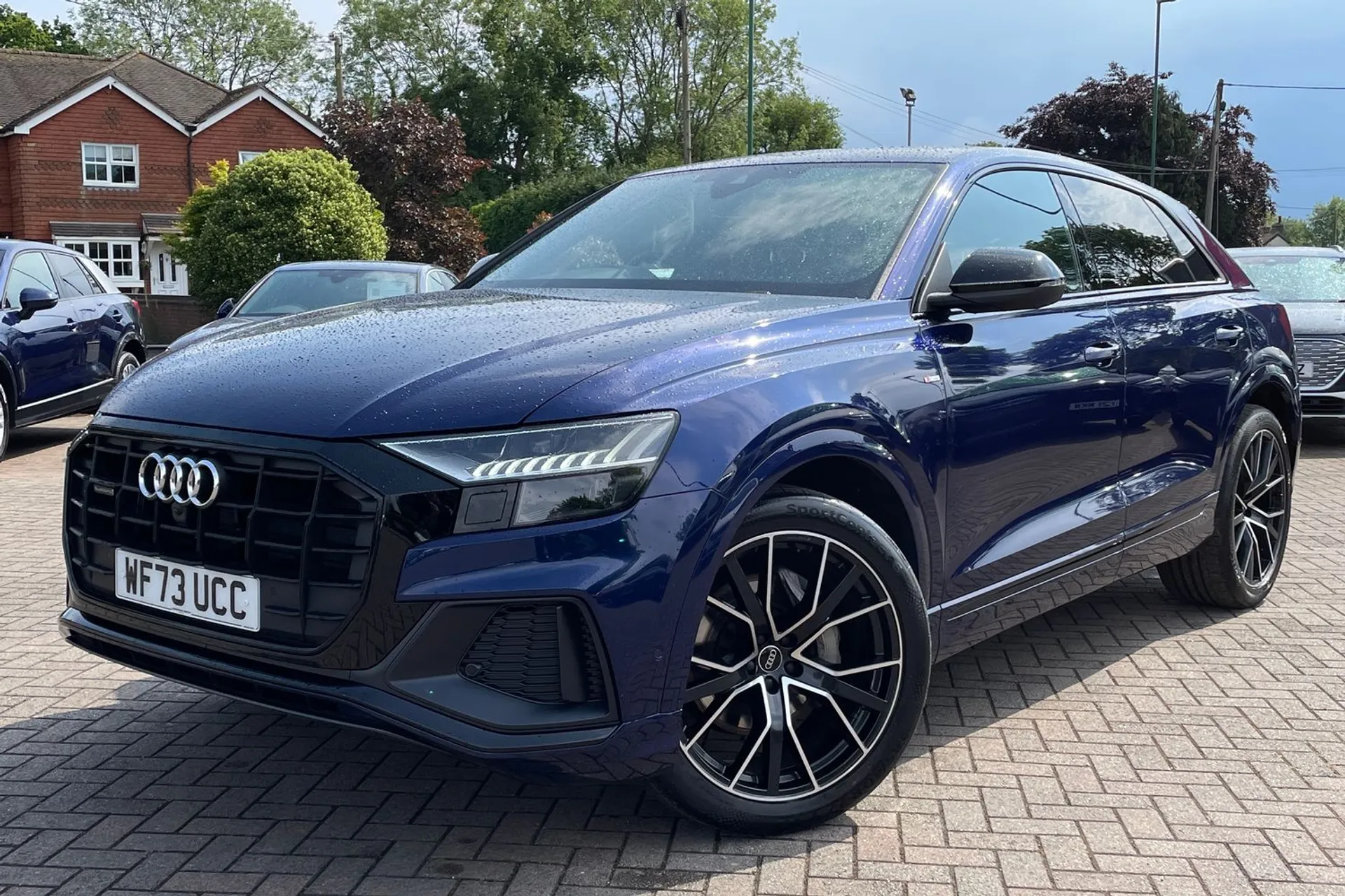 Audi Q8 thumbnail image number 25