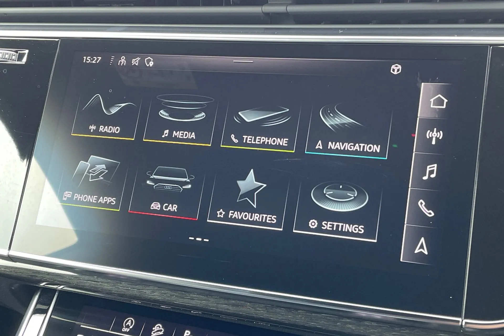 Audi Q8 thumbnail image number 13