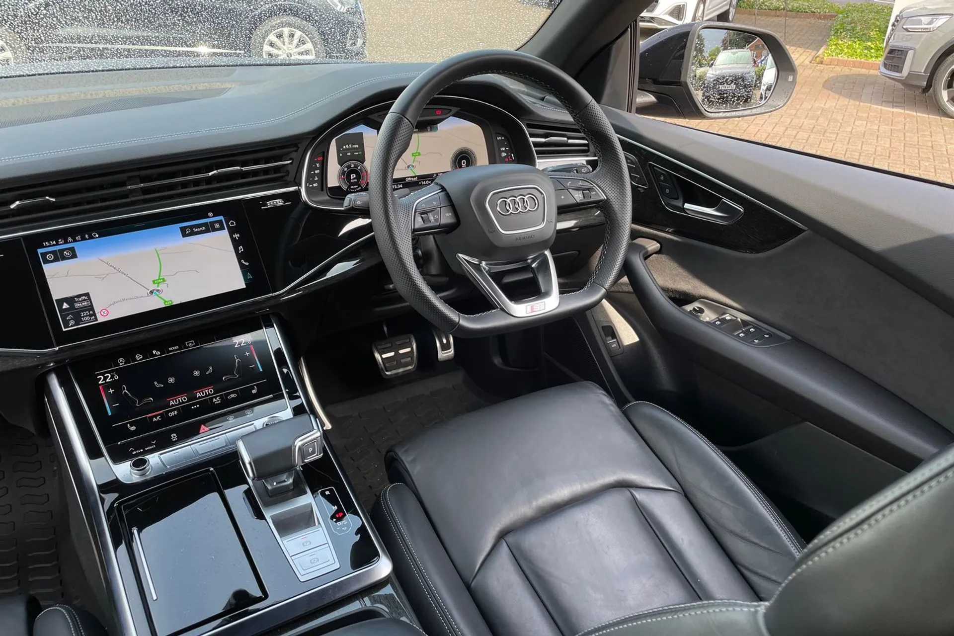 Audi Q8 thumbnail image number 38