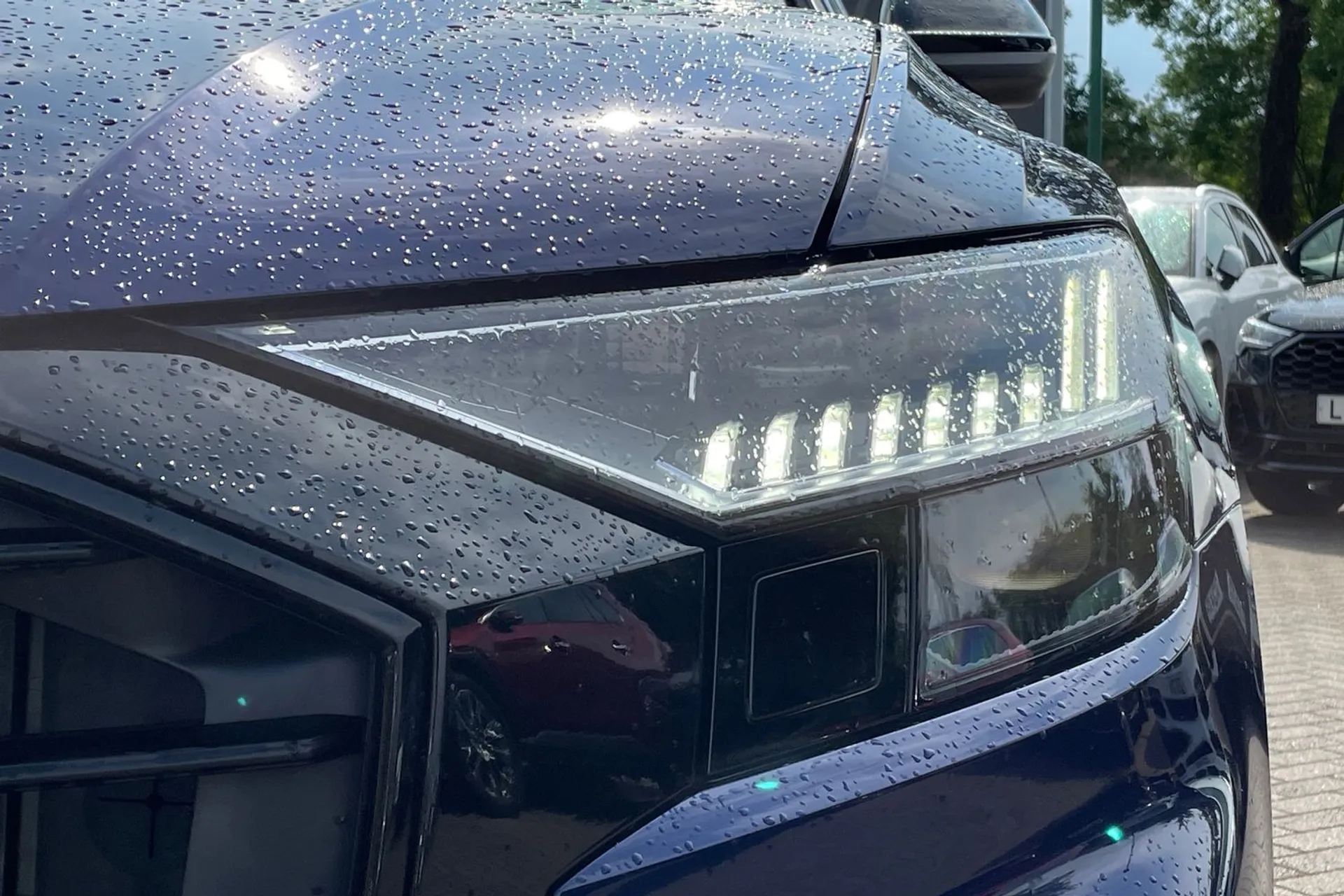 Audi Q8 thumbnail image number 46